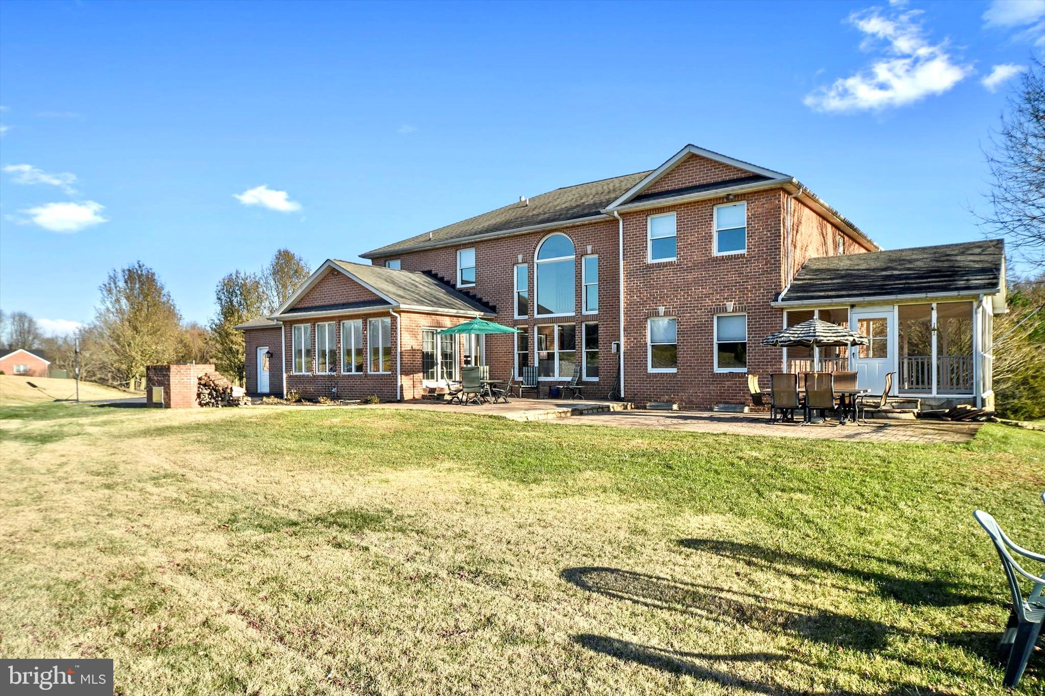 HUNT FIELDS - Residential