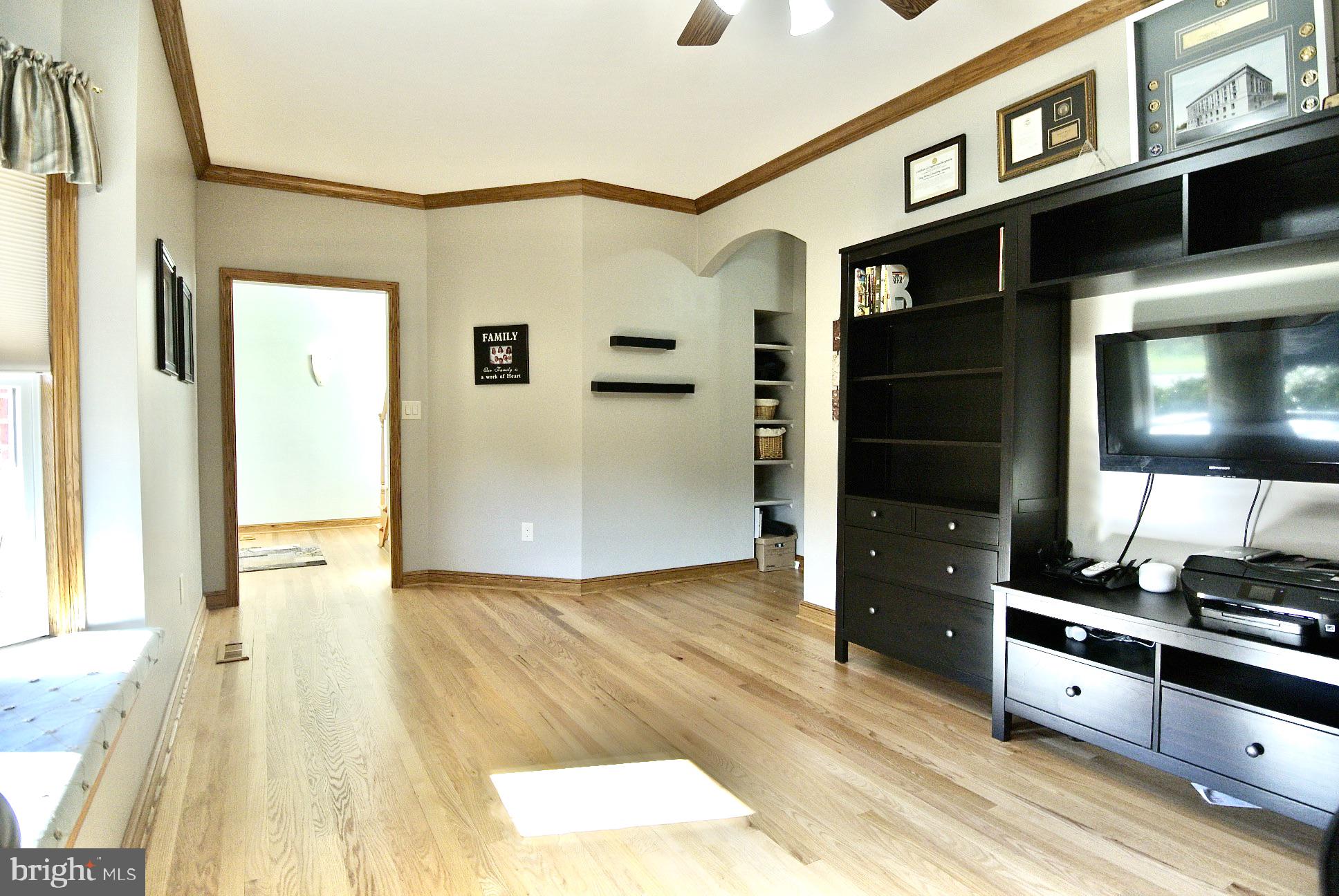 HUNT FIELDS - Residential