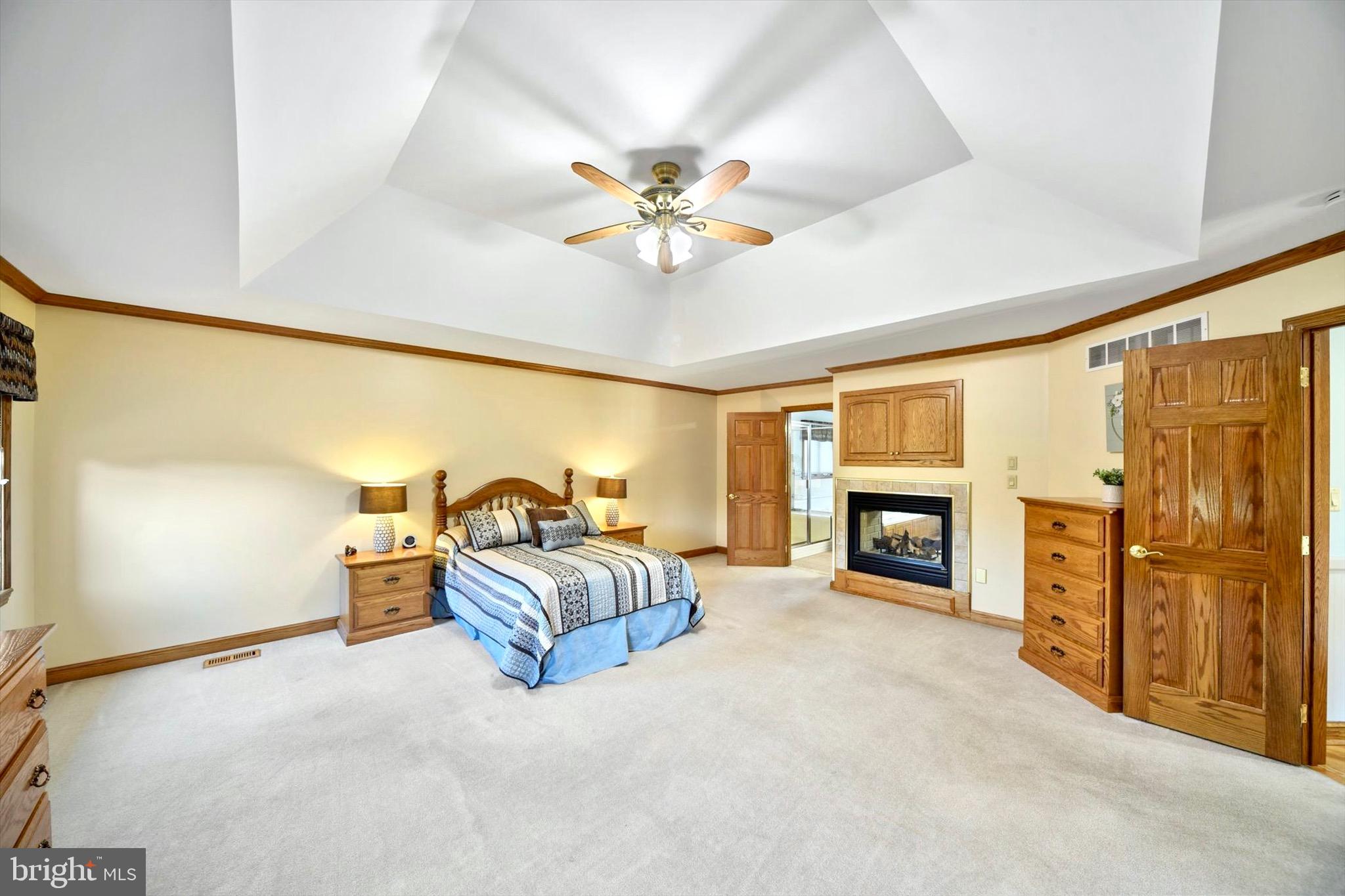 HUNT FIELDS - Residential