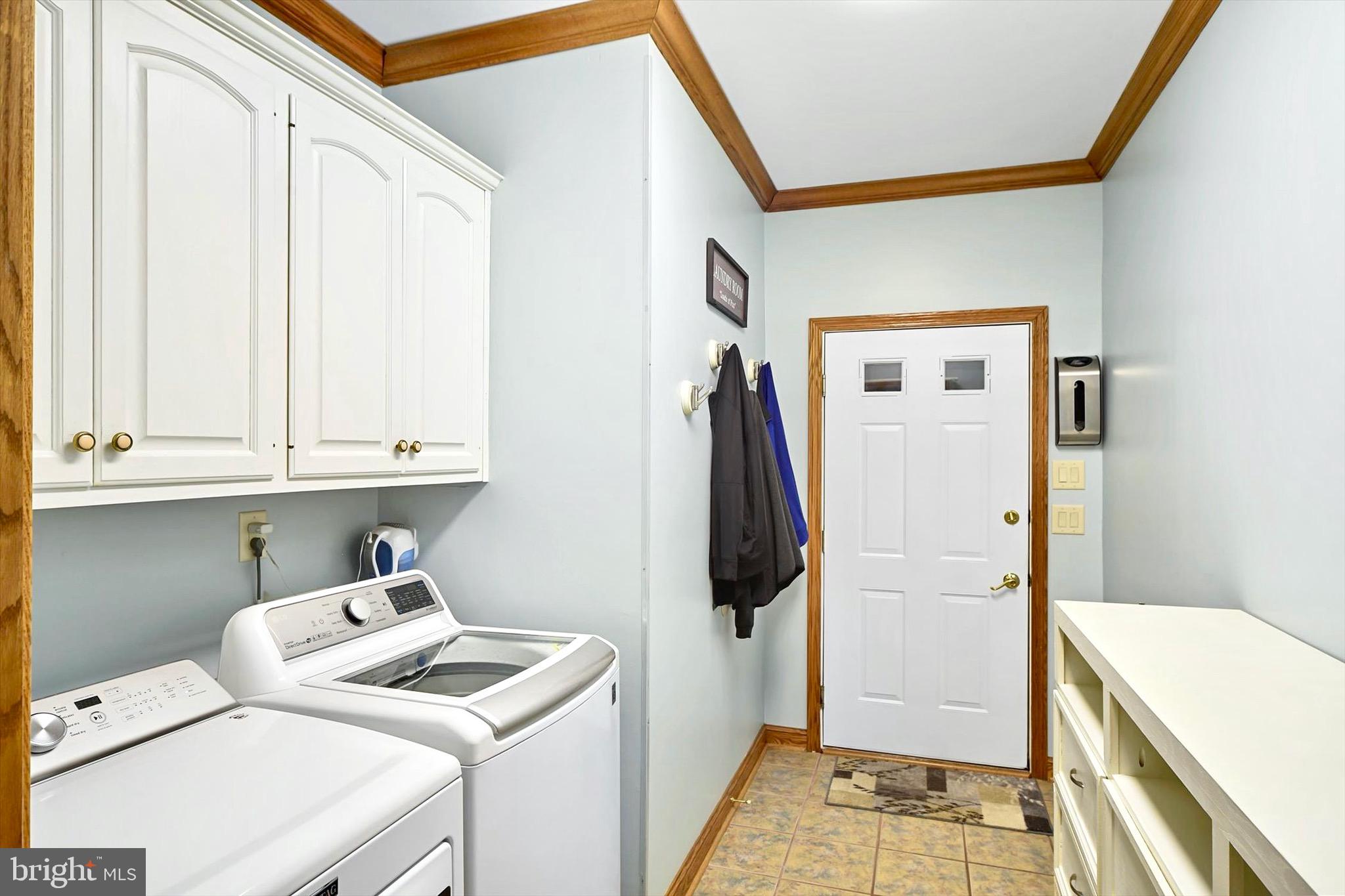 HUNT FIELDS - Residential