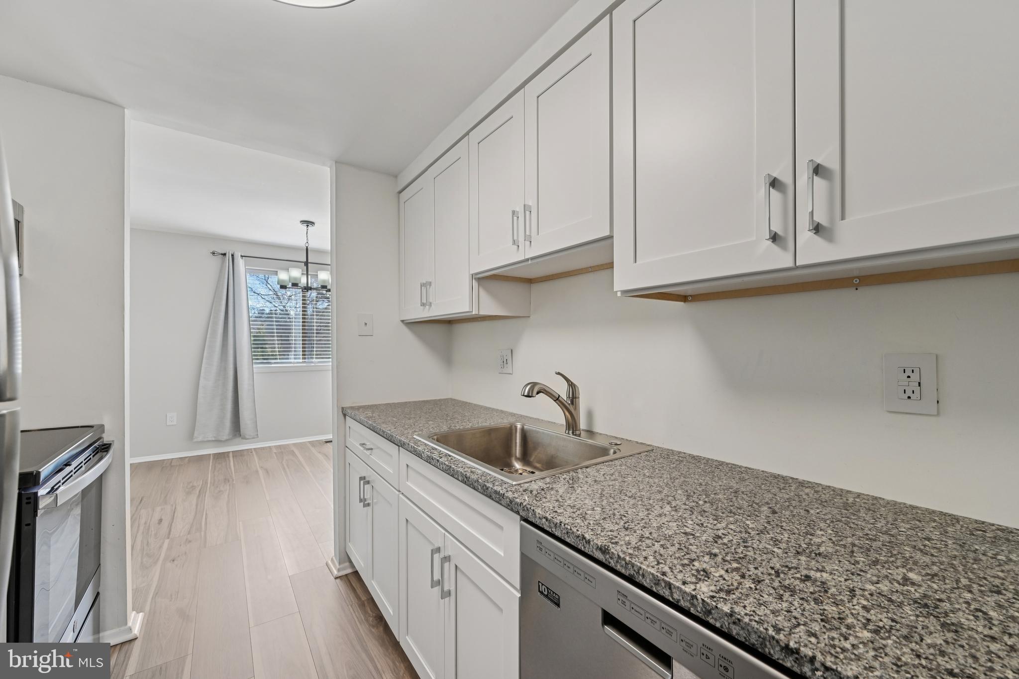 SOUTHWICK - Residential