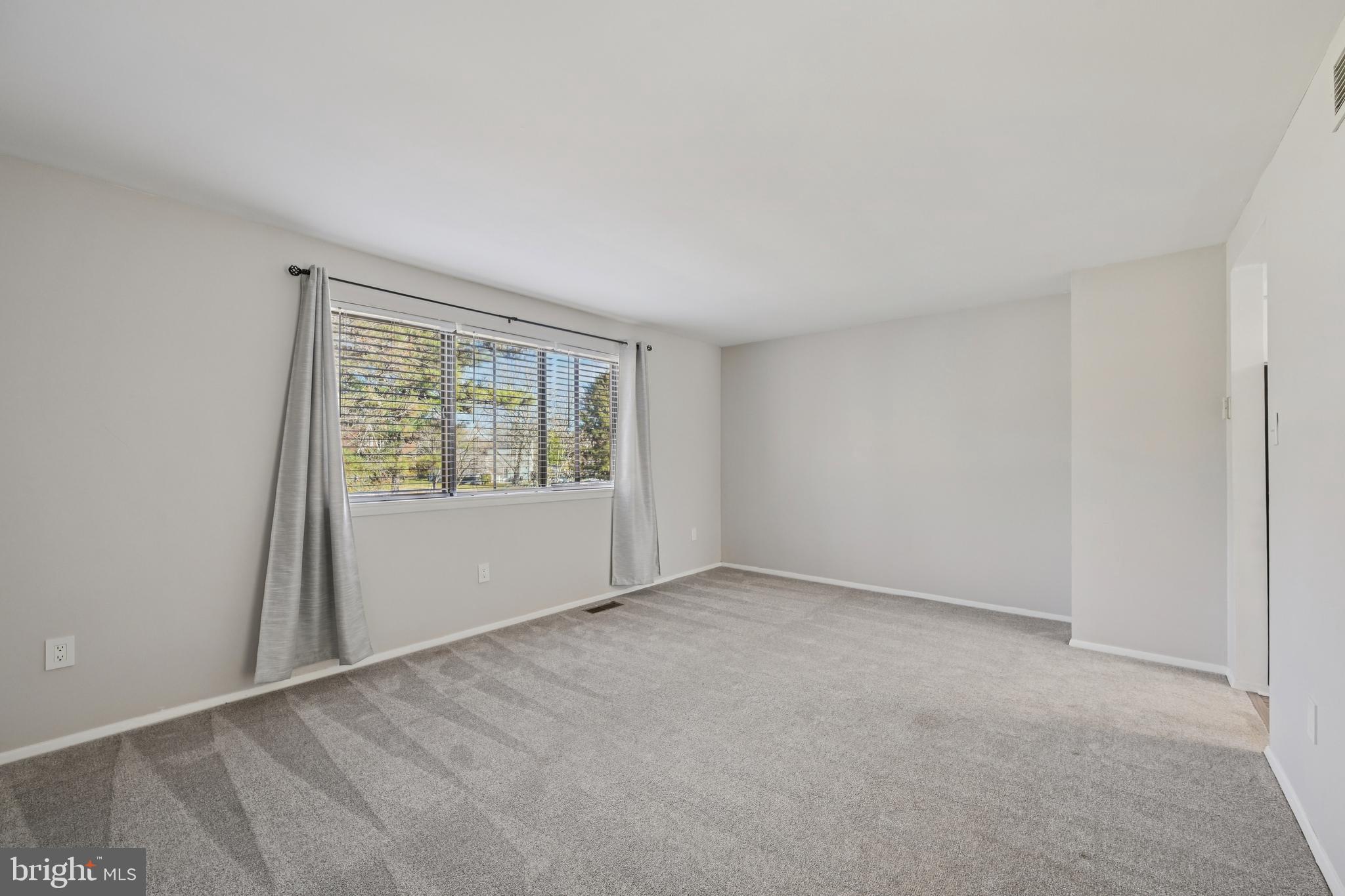 SOUTHWICK - Residential