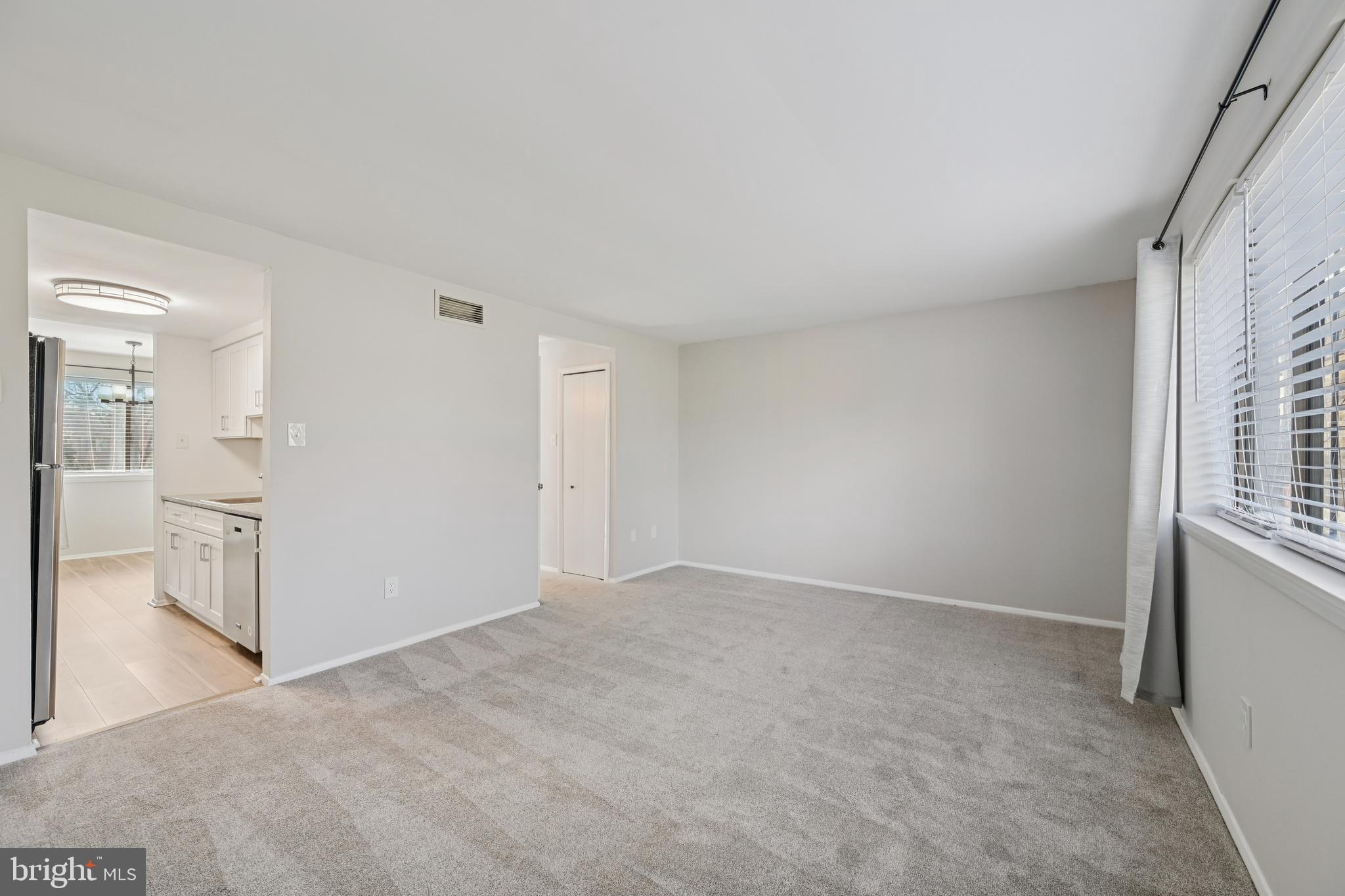 SOUTHWICK - Residential