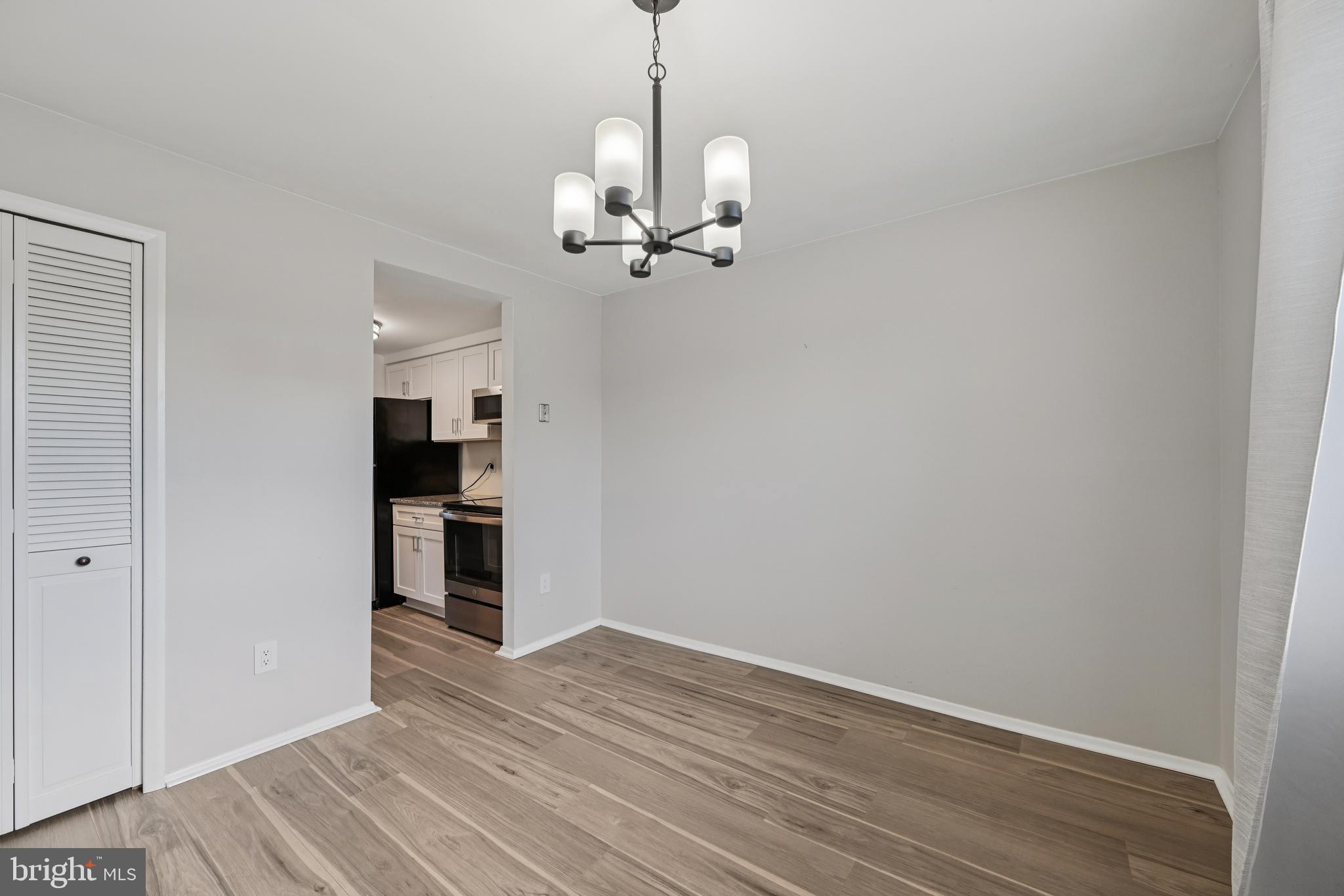 SOUTHWICK - Residential