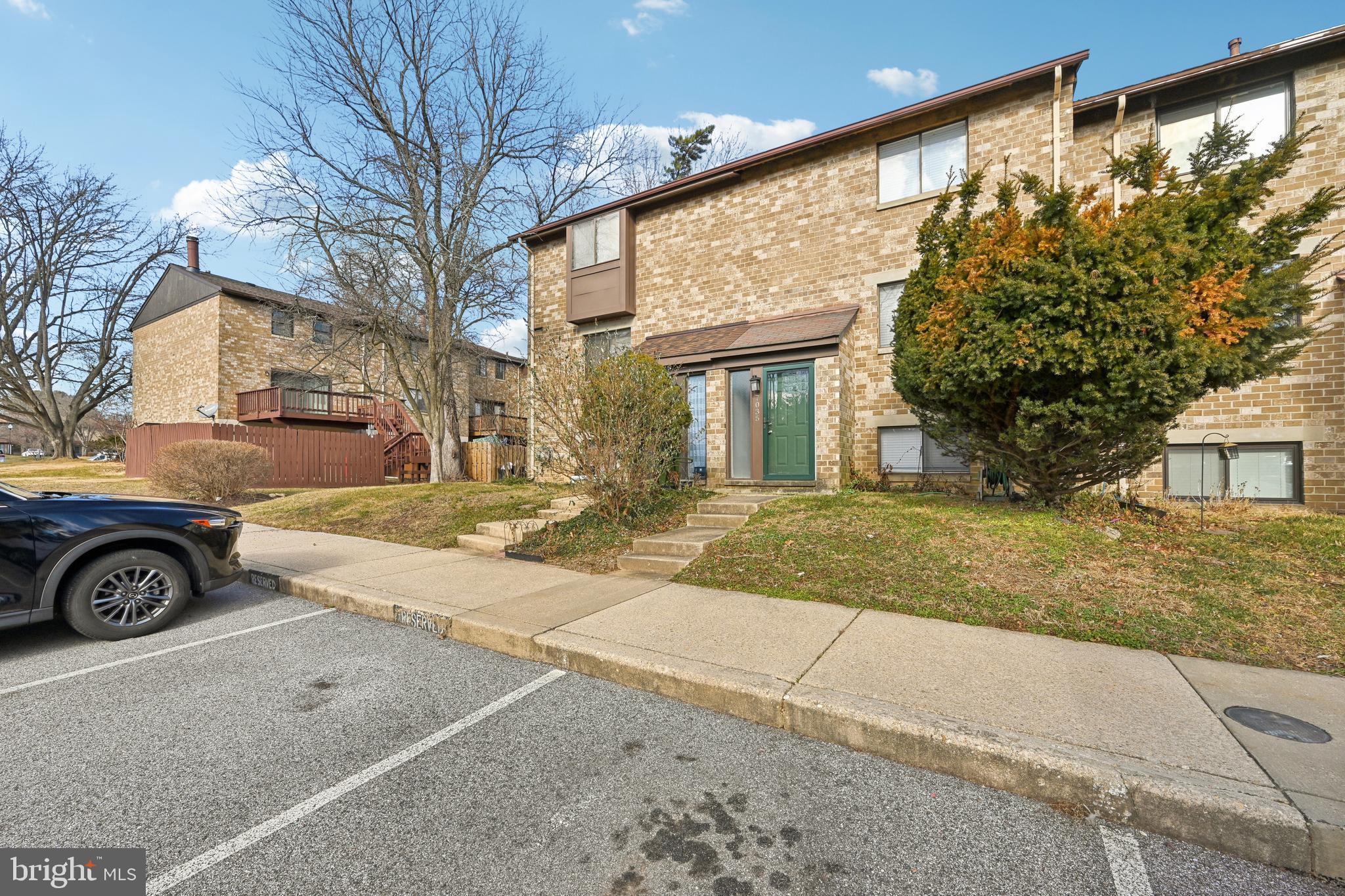 7035 KNIGHTHOOD LANE