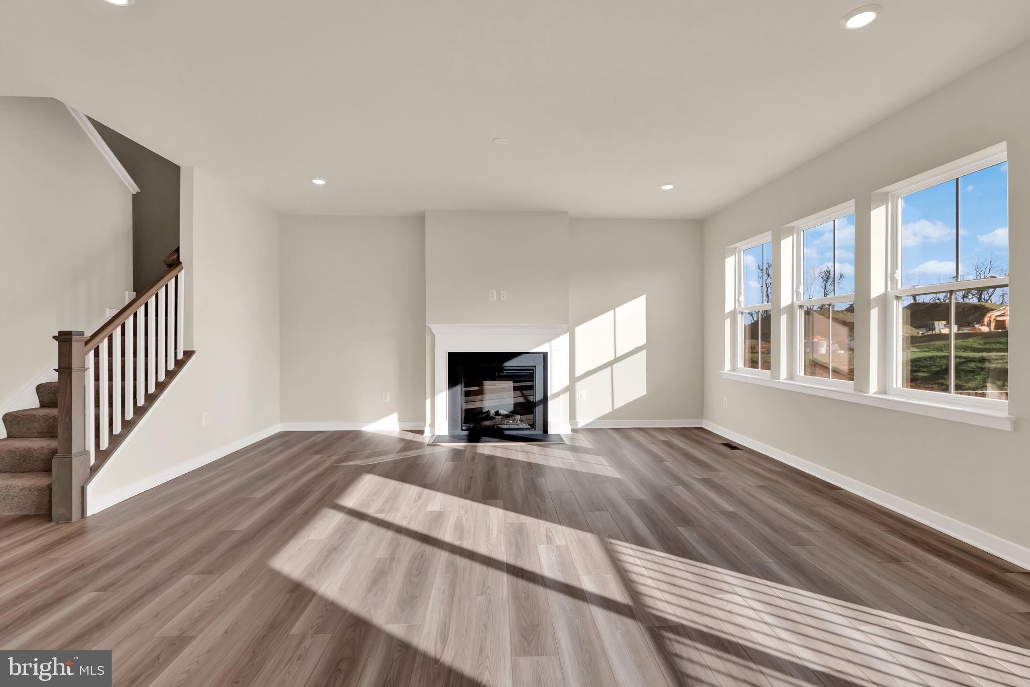 SHENANDOAH SPRINGS - Residential