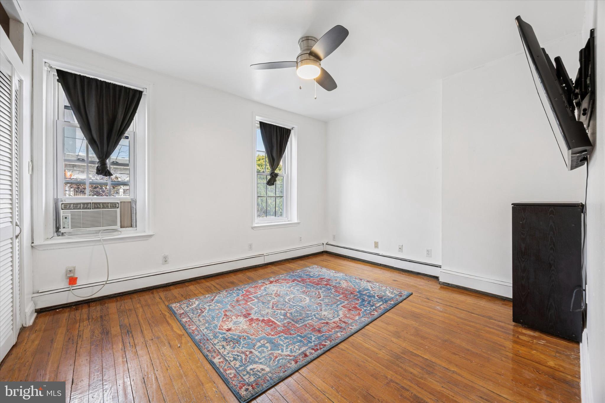 ROXBOROUGH - Residential Lease