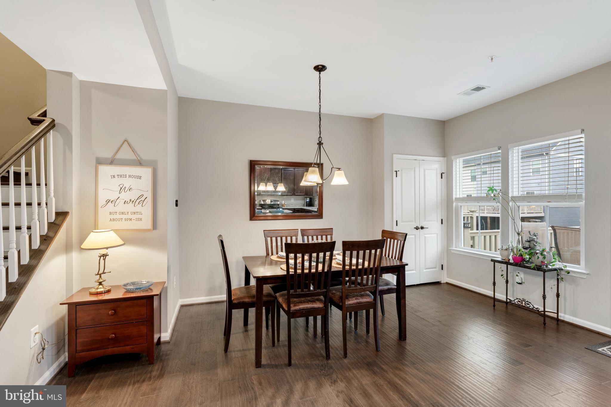 CREEKSIDE VILLAGE - Residential