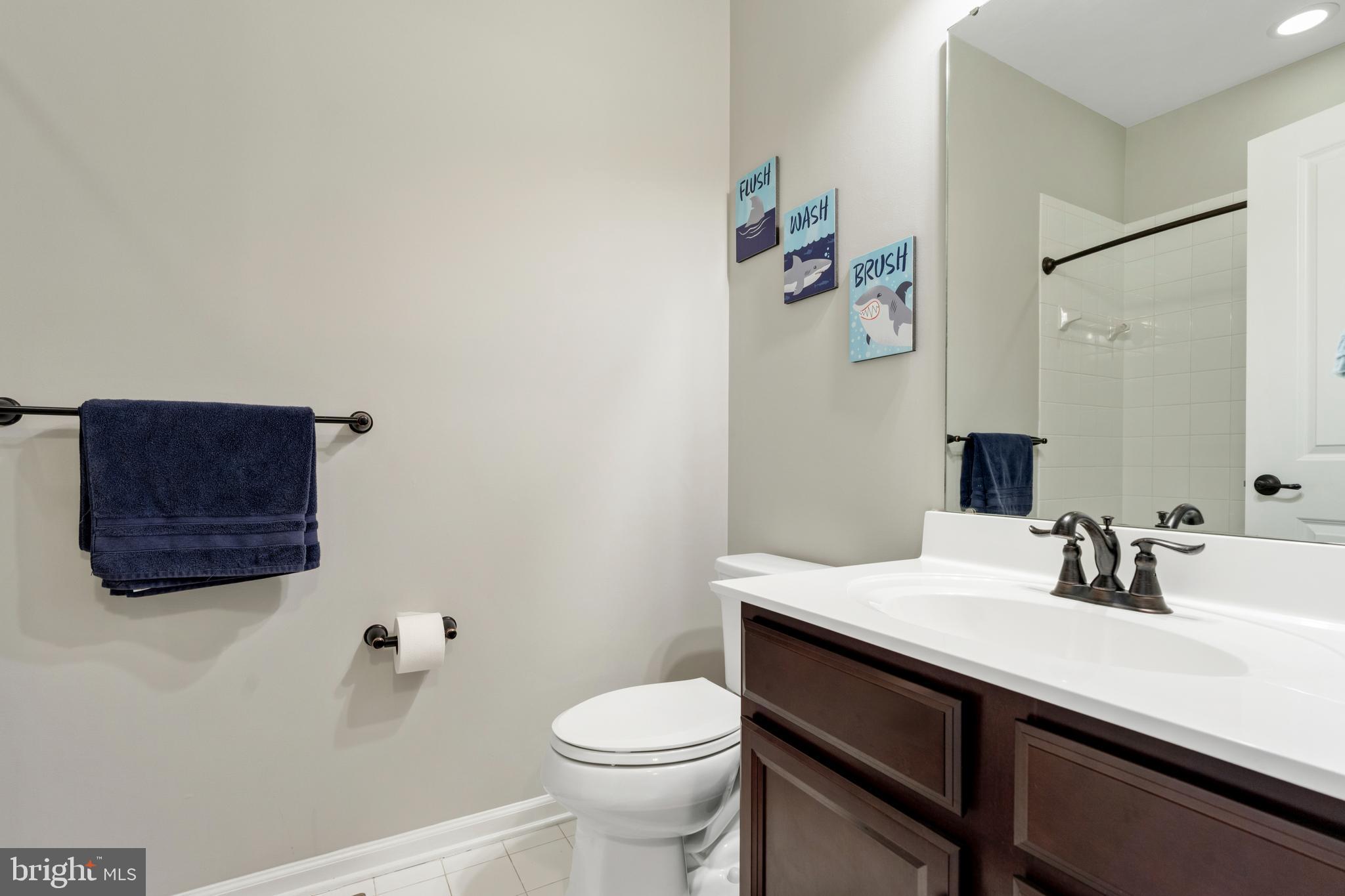 CREEKSIDE VILLAGE - Residential