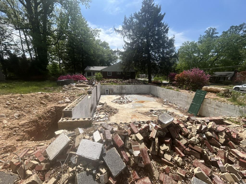 BROYHILL PARK - Residential
