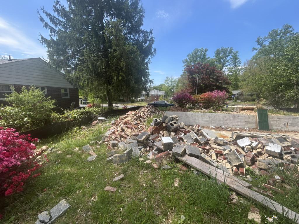 BROYHILL PARK - Residential
