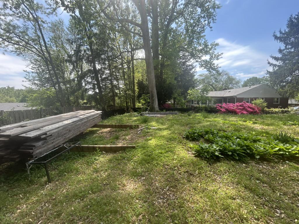 BROYHILL PARK - Residential
