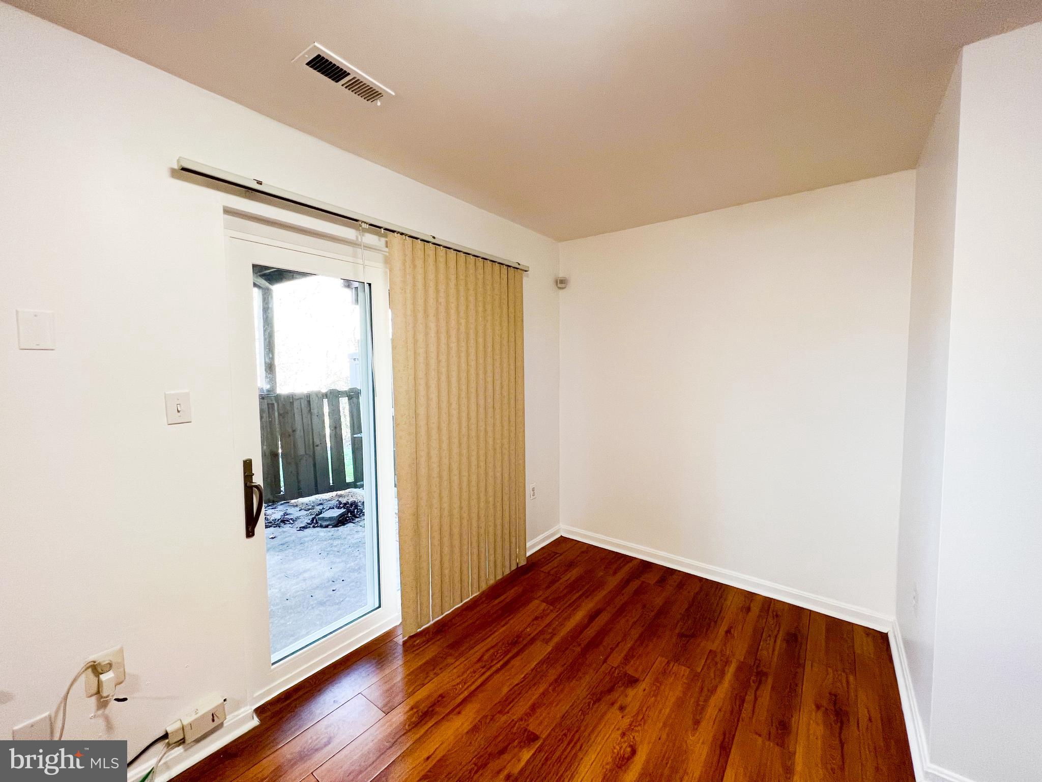 MARLTON 01 - Residential Lease