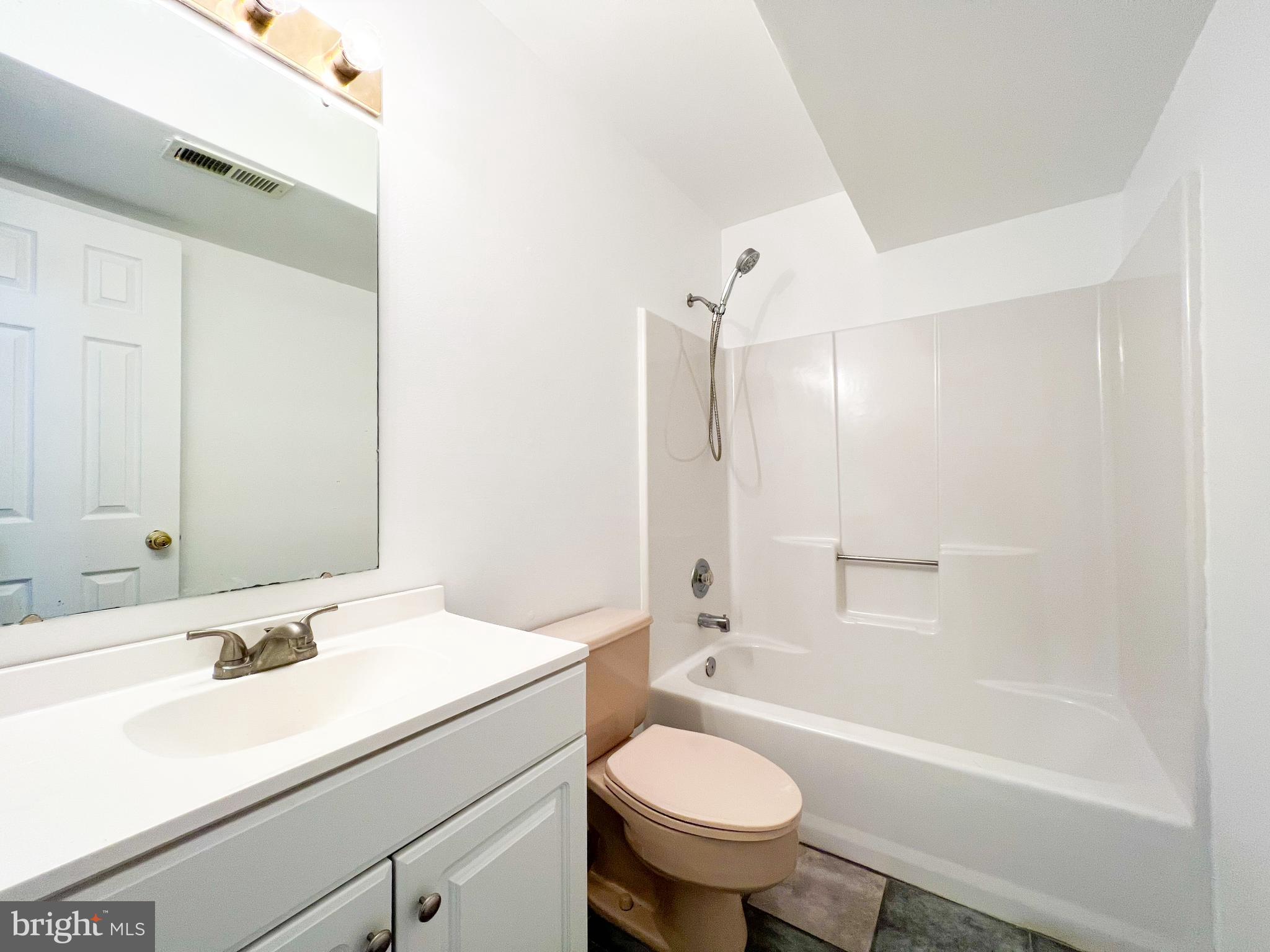 MARLTON 01 - Residential Lease