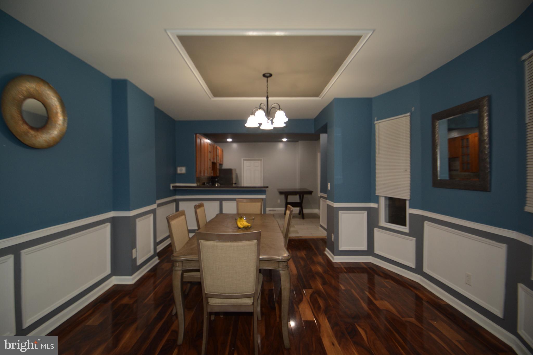 6137 W JEFFERSON STREET