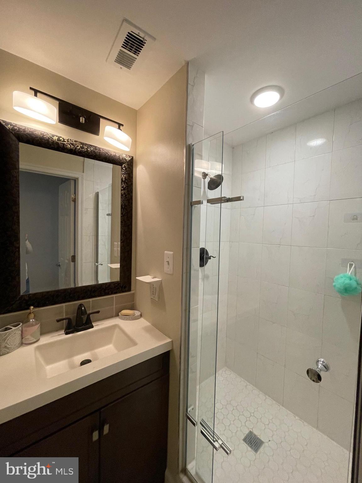 FAIR WOODS - Residential Lease