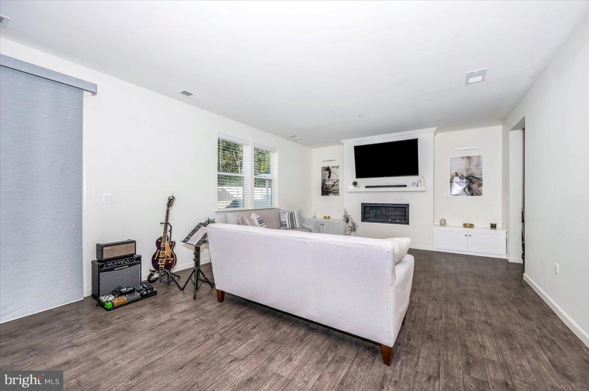 HAGERS CROSSING - Residential