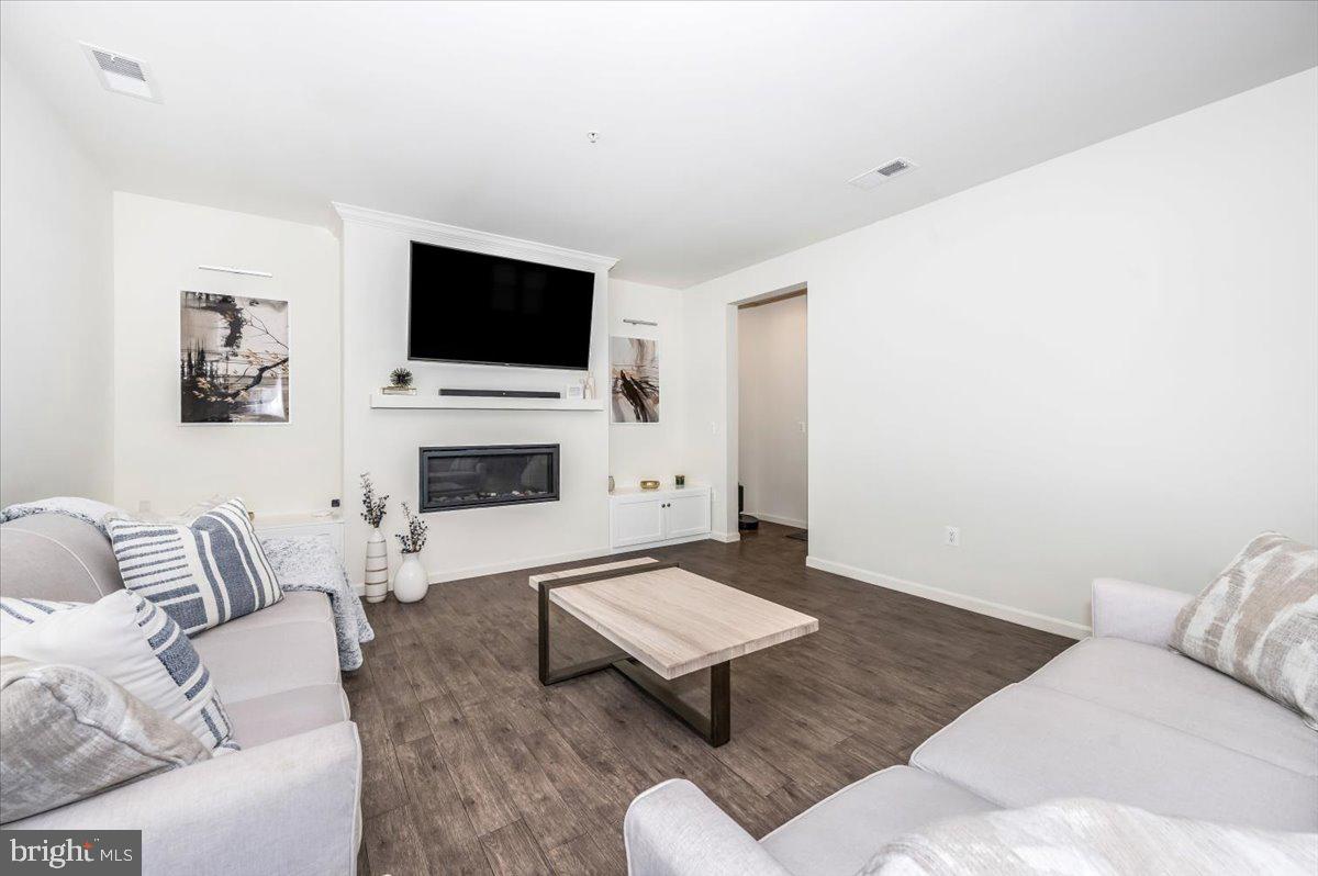 HAGERS CROSSING - Residential