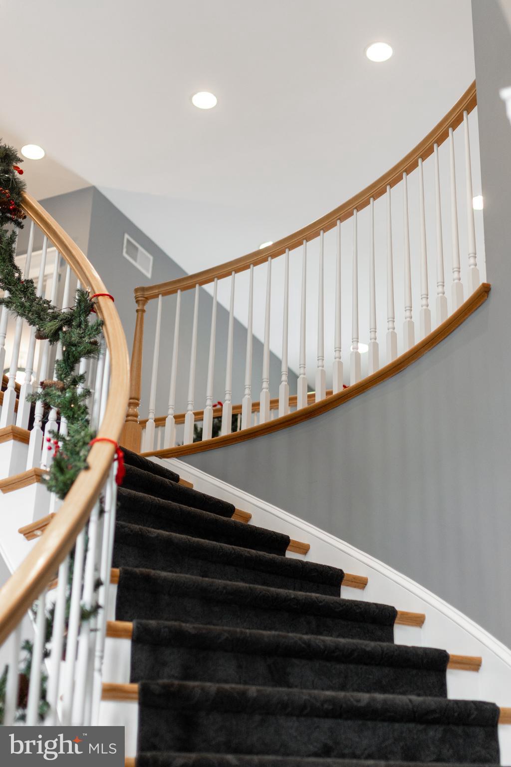 CEDAR CLIFF - Residential