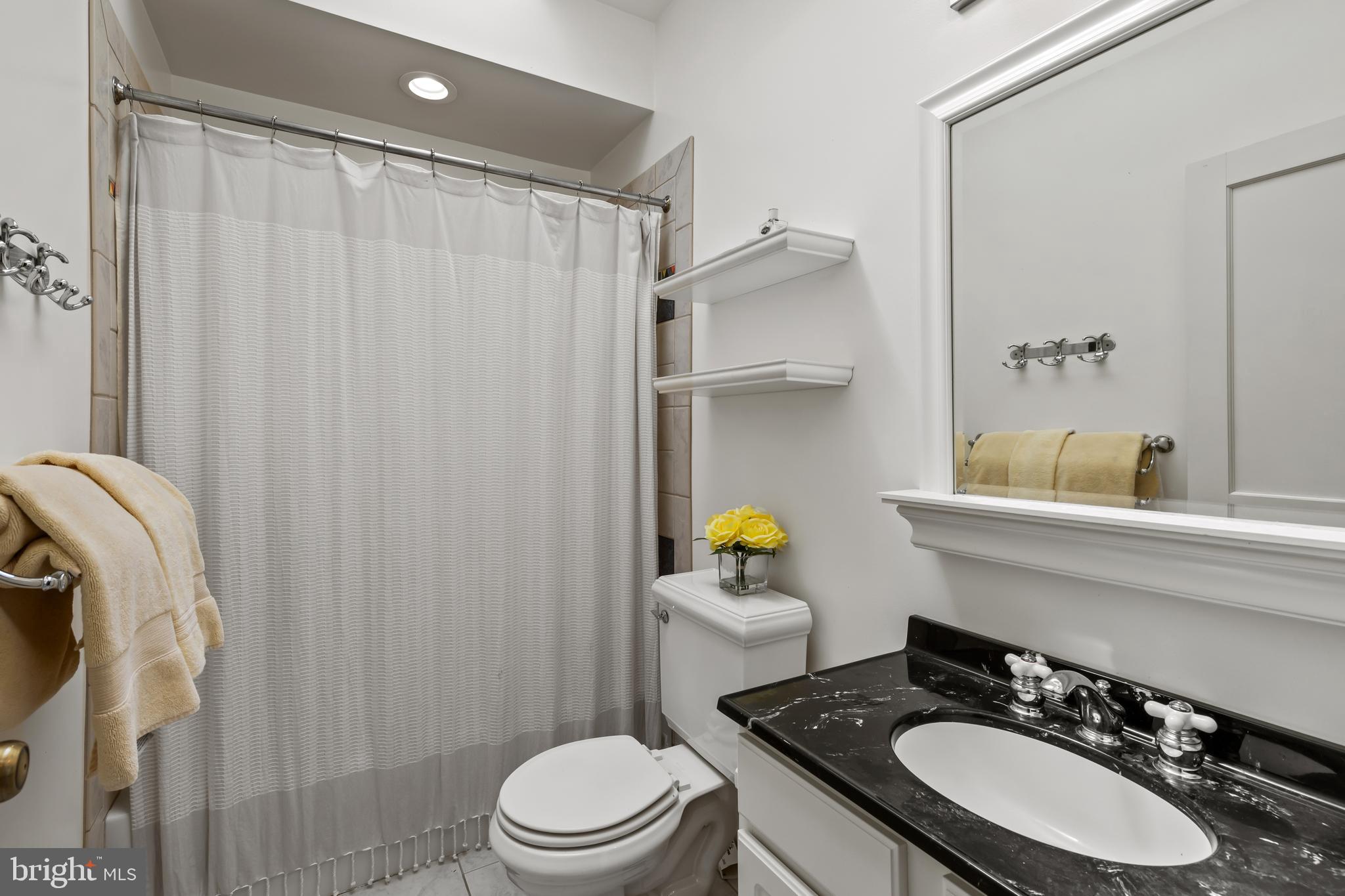 EASTPORT - Residential