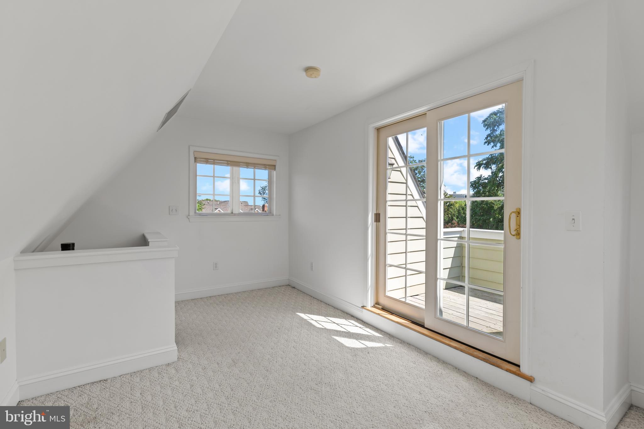 EASTPORT - Residential