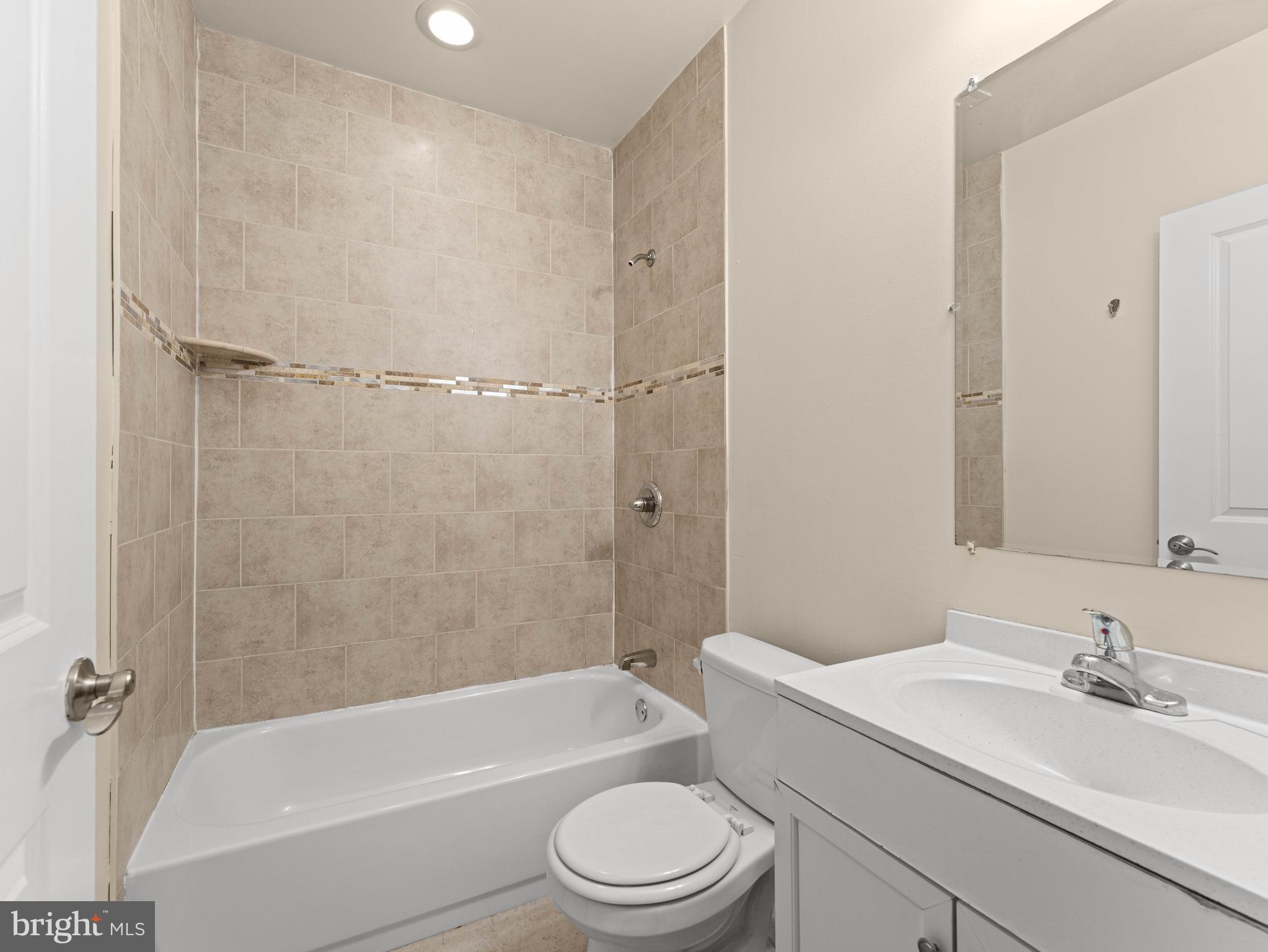 NORTH CENTRAL - Residential Lease