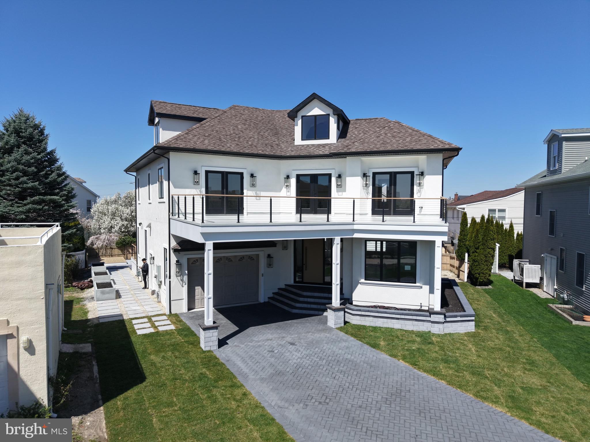 31 SEASIDE COURT