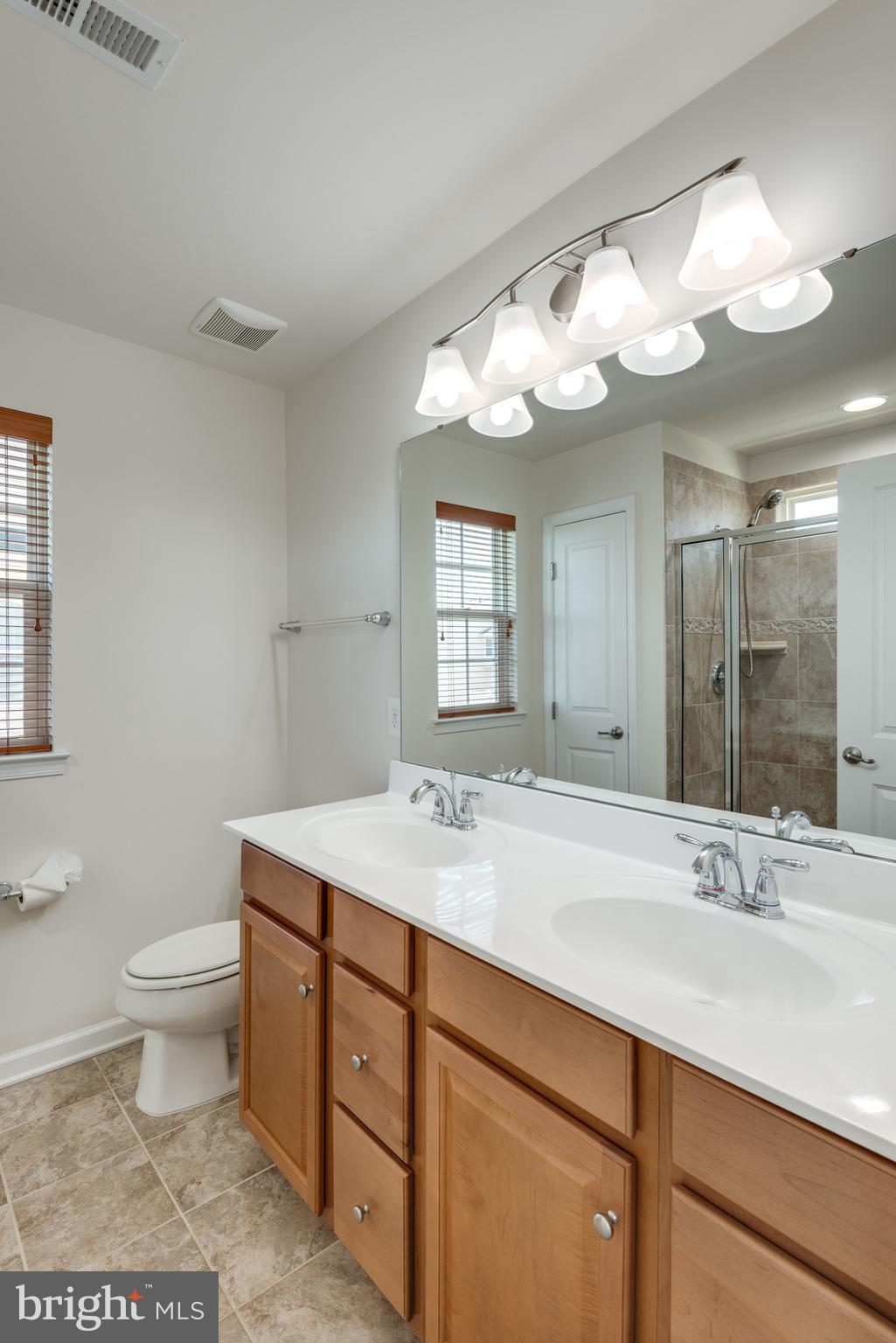 SEVEN HILLS - Residential