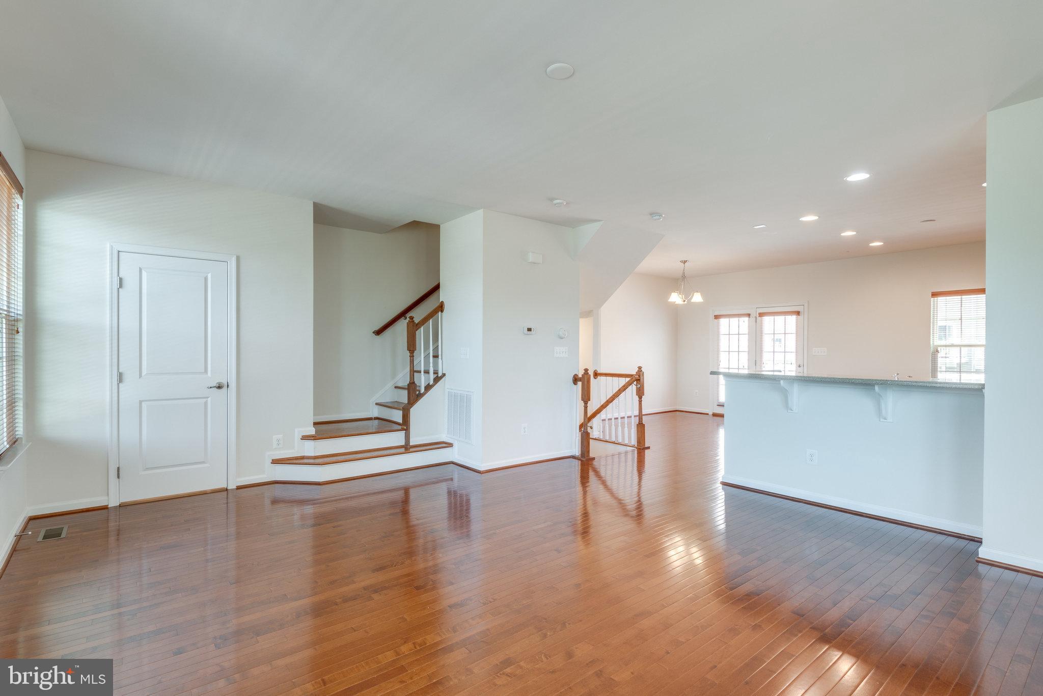 SEVEN HILLS - Residential