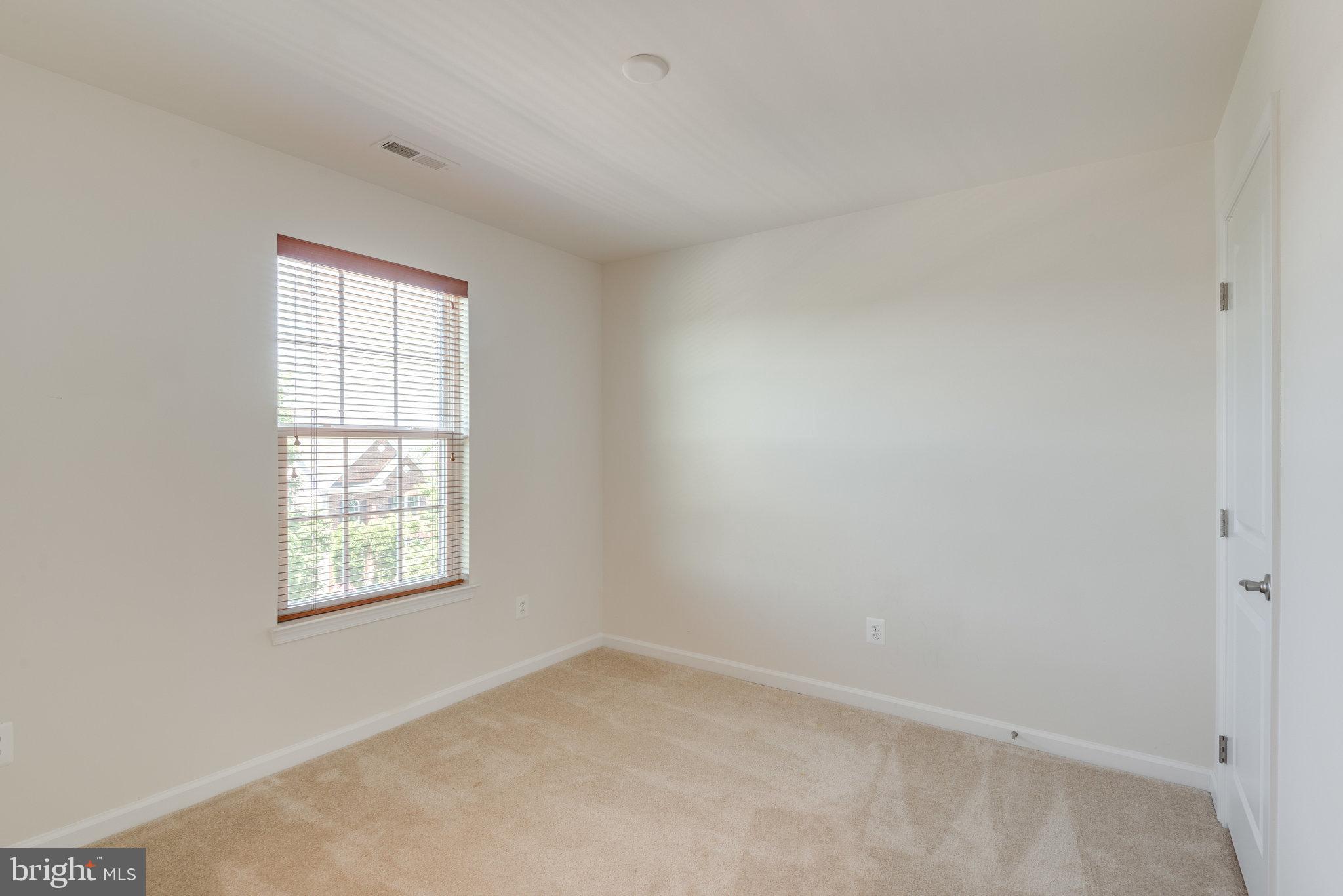 SEVEN HILLS - Residential