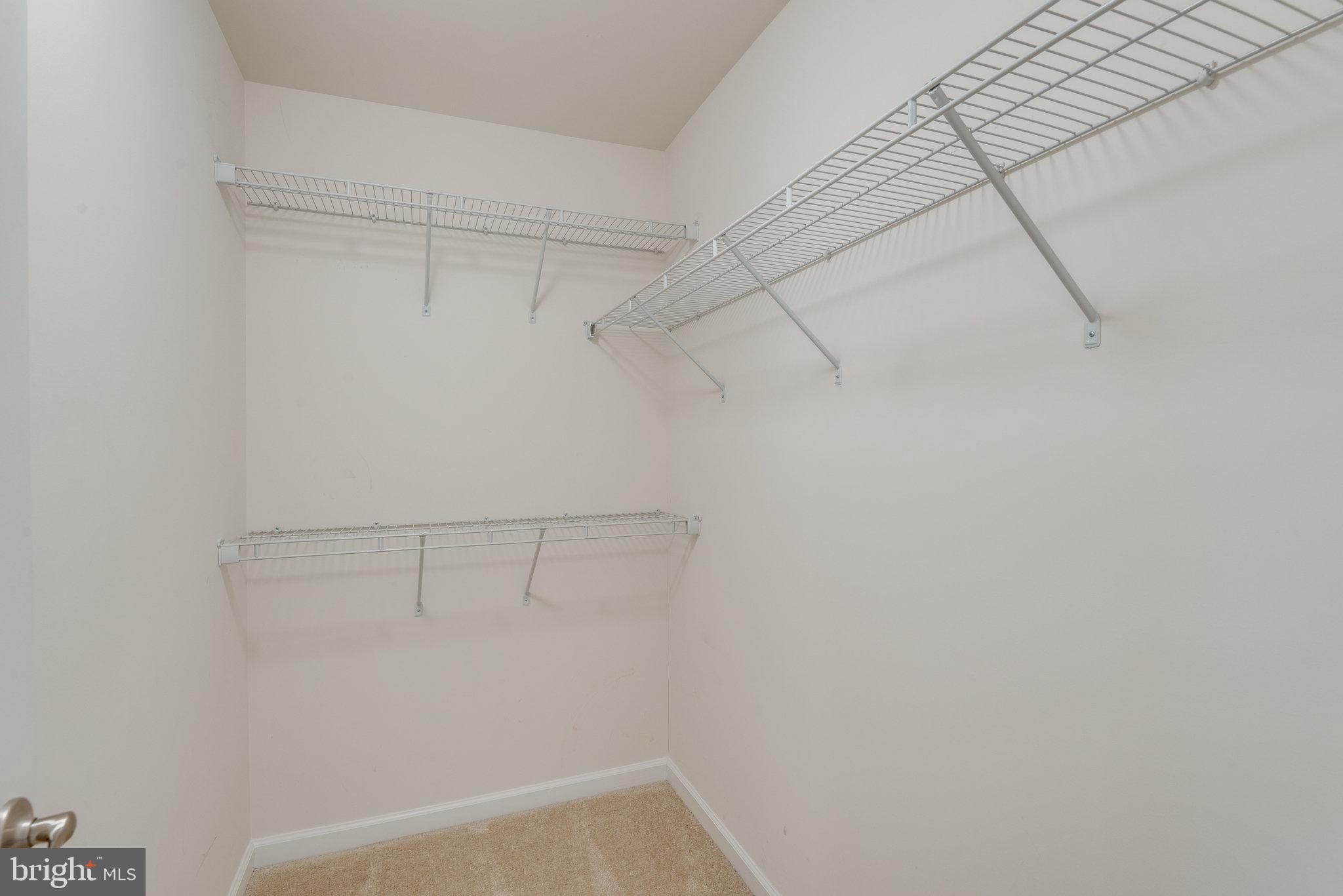 SEVEN HILLS - Residential