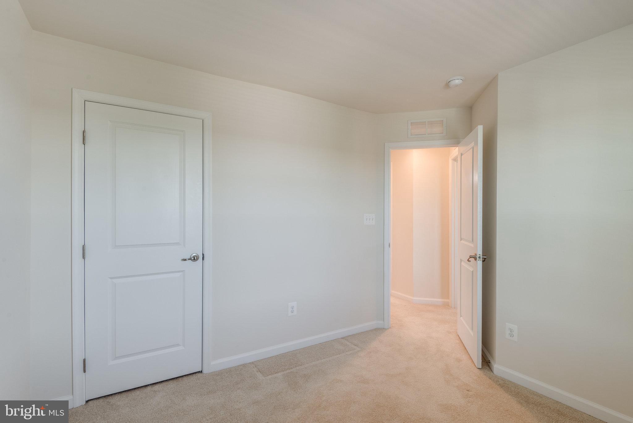 SEVEN HILLS - Residential