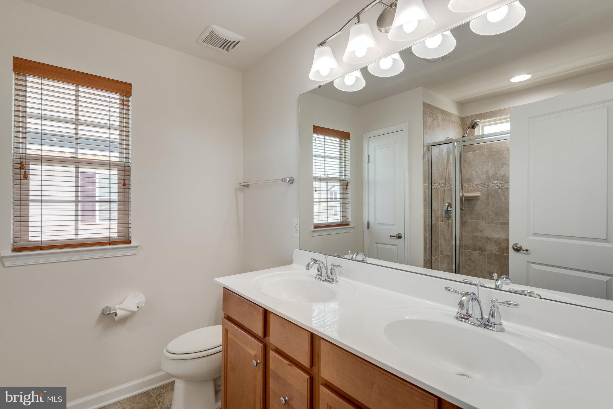 SEVEN HILLS - Residential