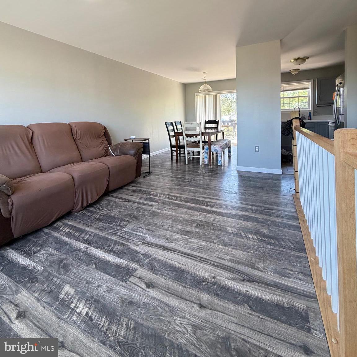 SPRINGFIELD VILLAGE - Residential