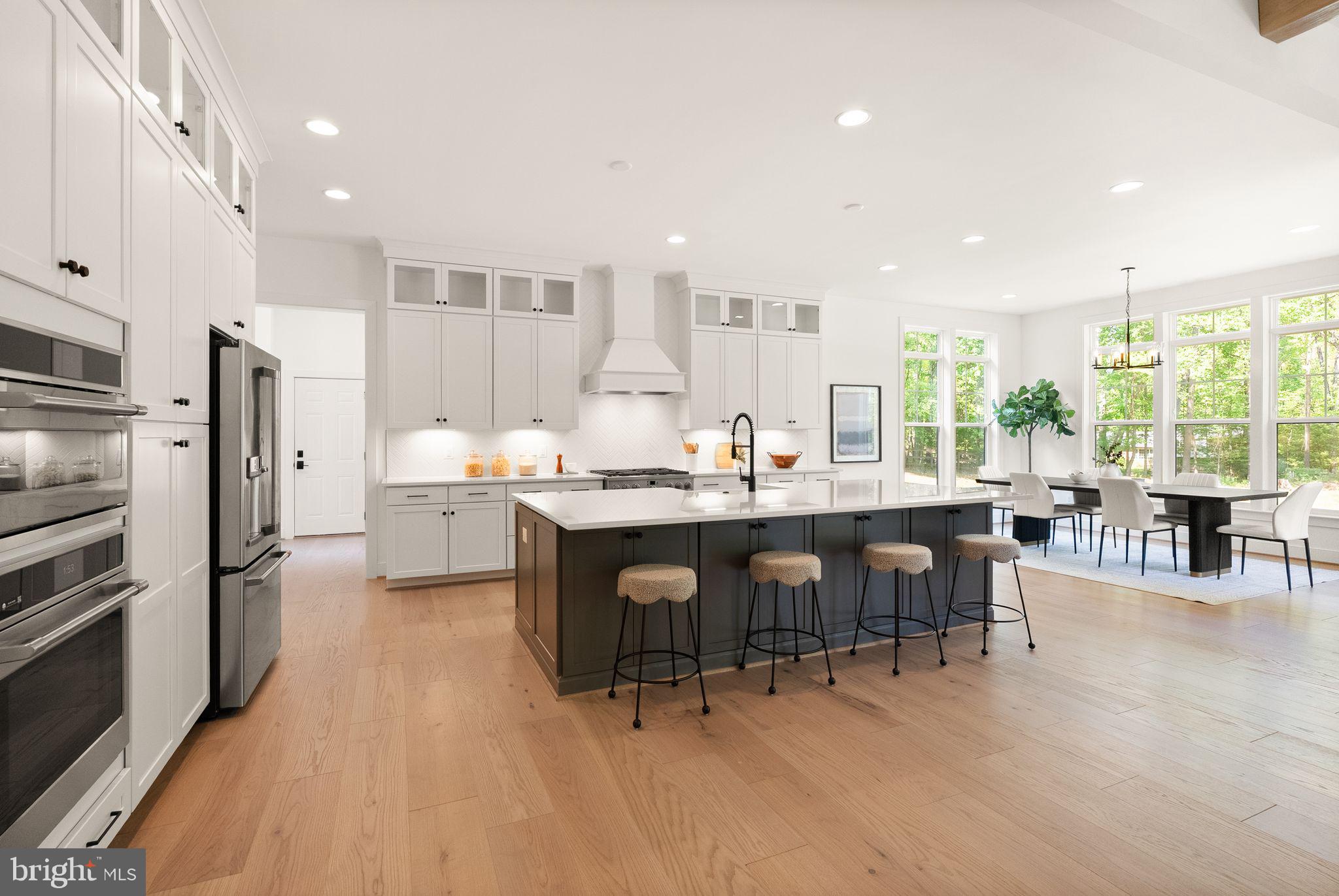 STRATTON WOODS - Residential
