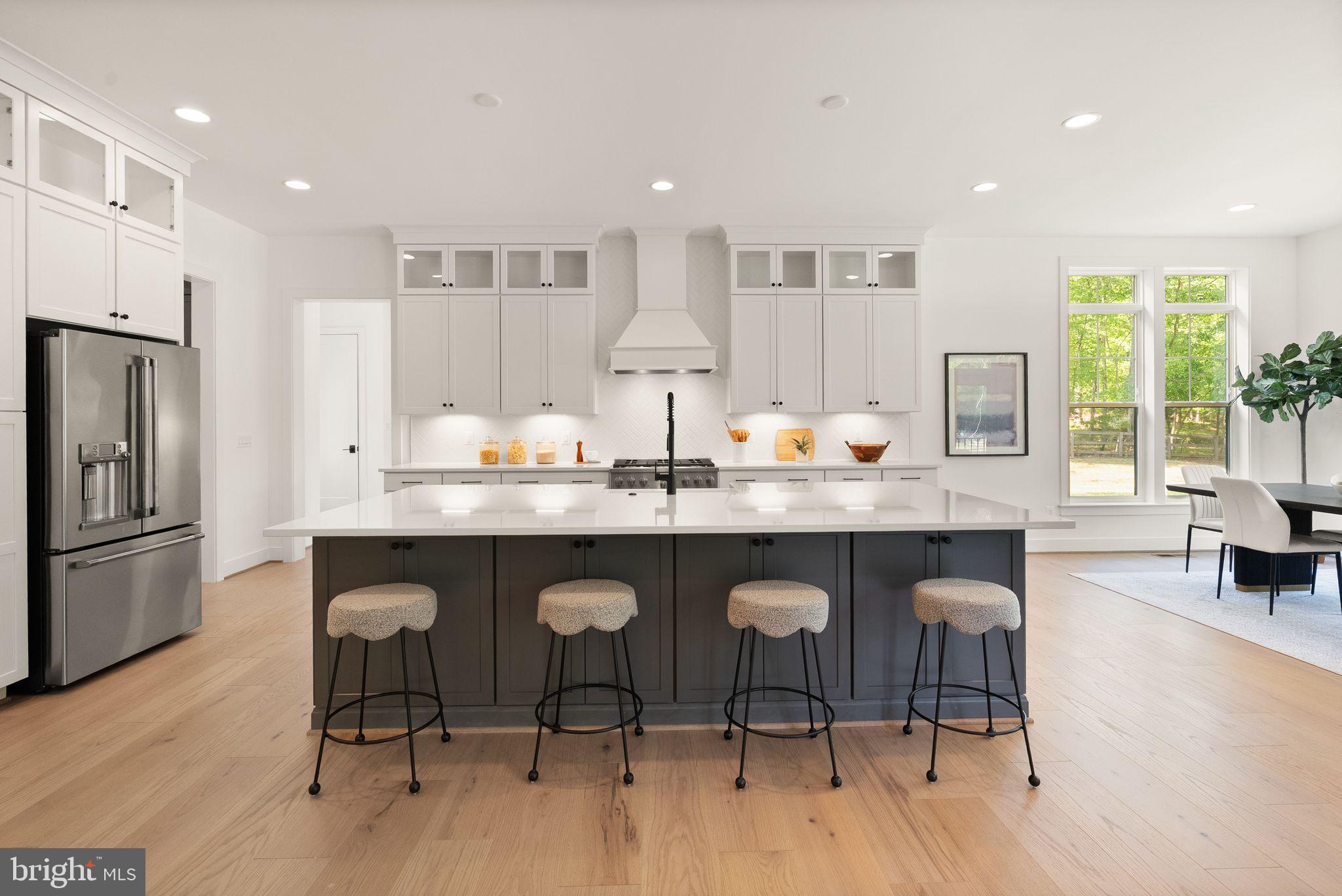 STRATTON WOODS - Residential