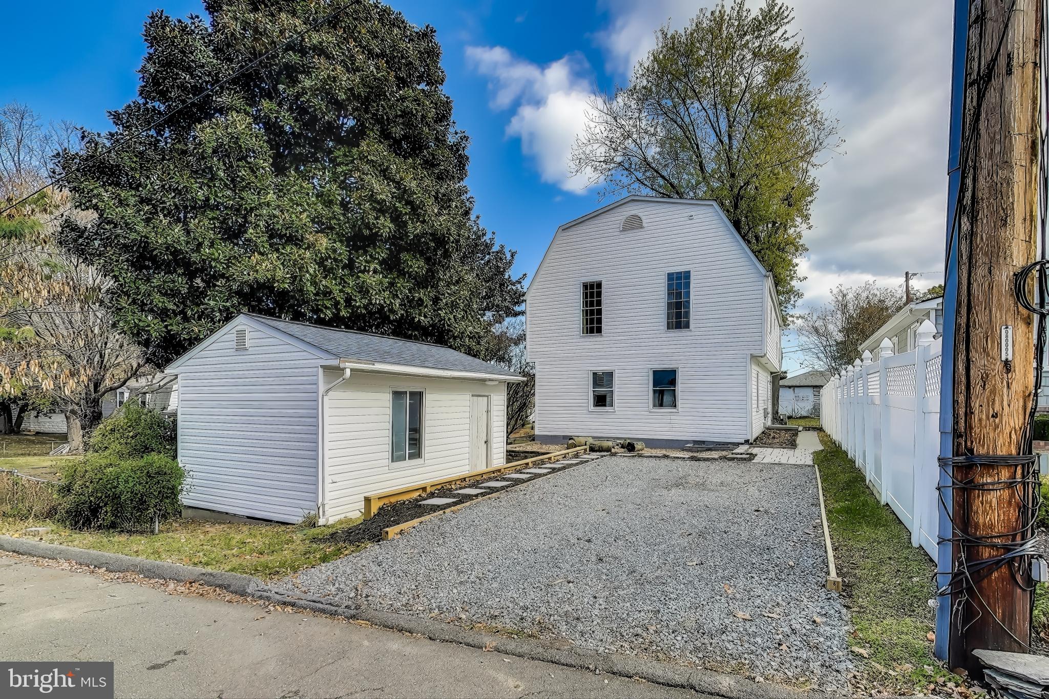 DARES BEACH - Residential Lease