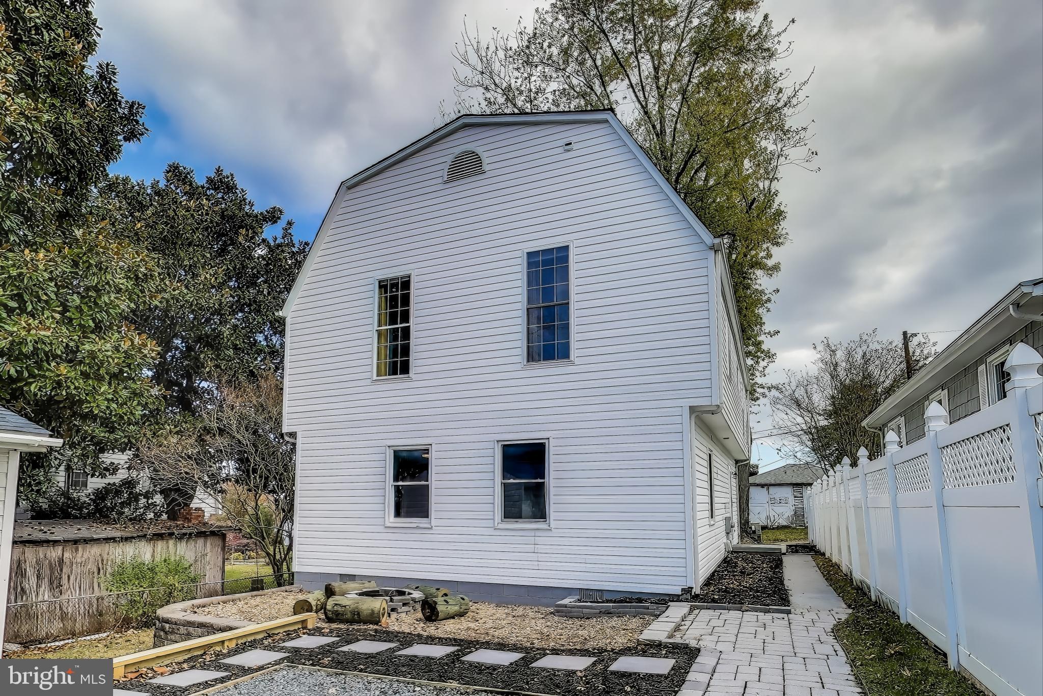 DARES BEACH - Residential Lease