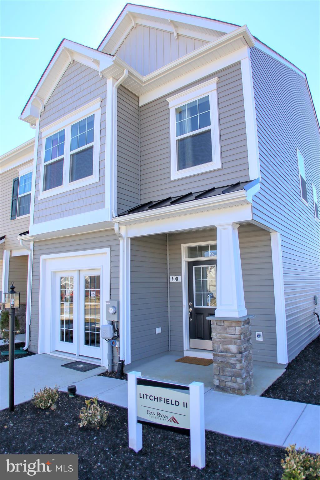 MCCAULEY CROSSING - Residential