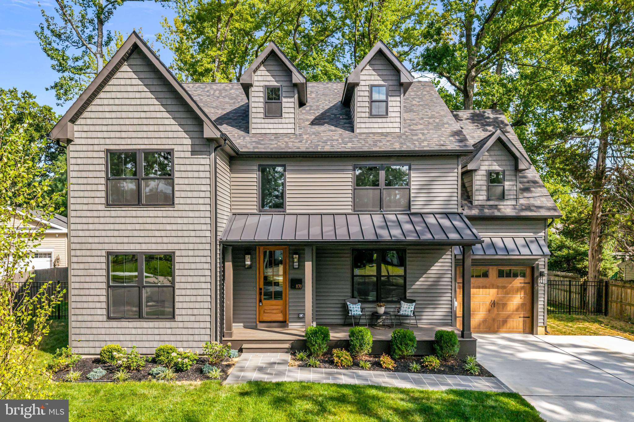 870 CEDAR AVENUE