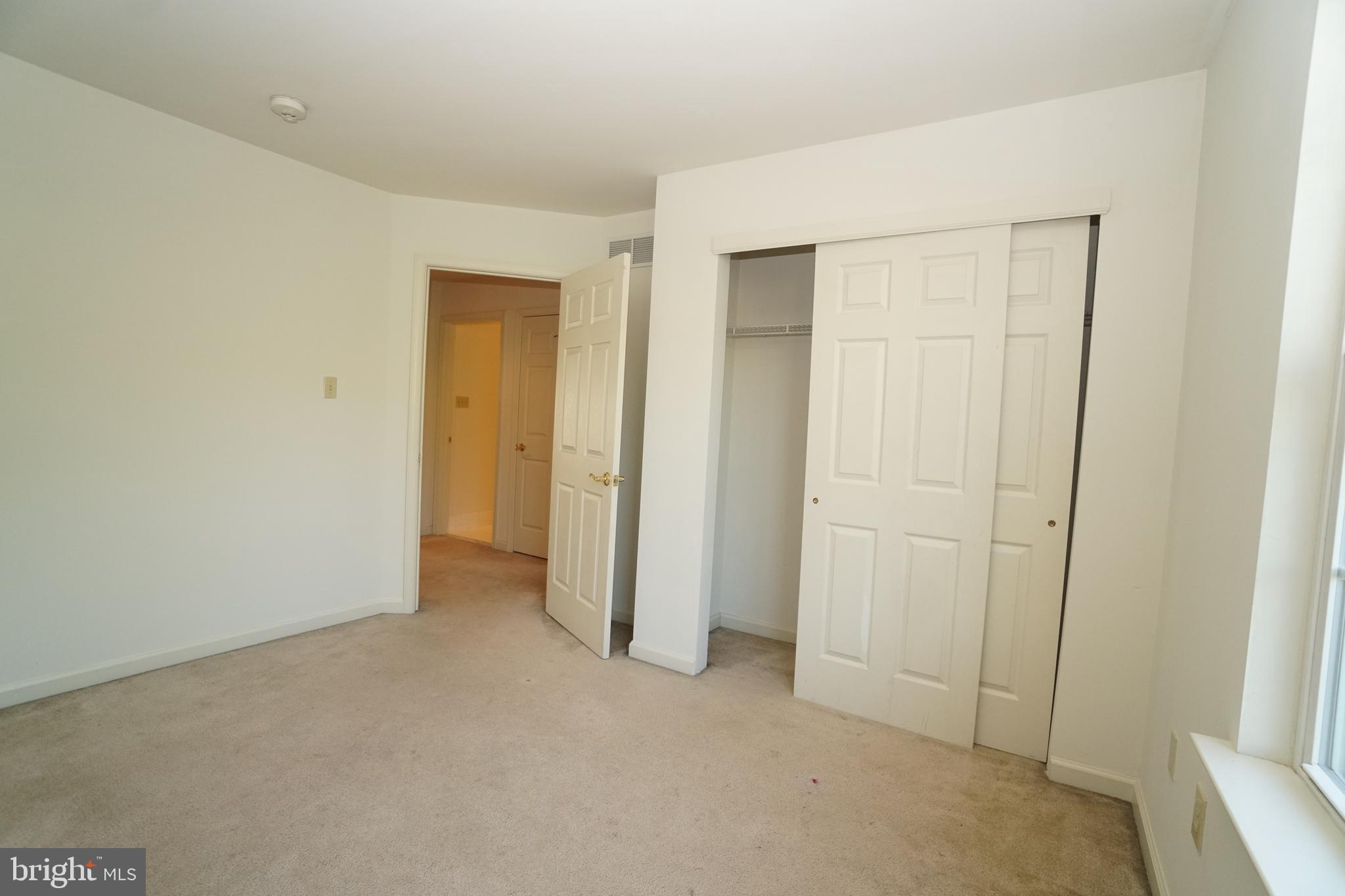 OXFORD LANE - Residential Lease