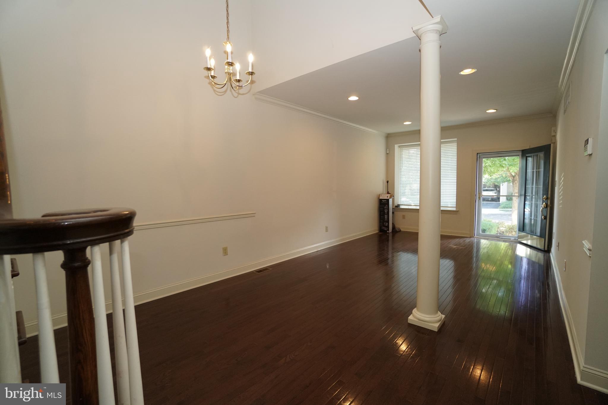 OXFORD LANE - Residential Lease