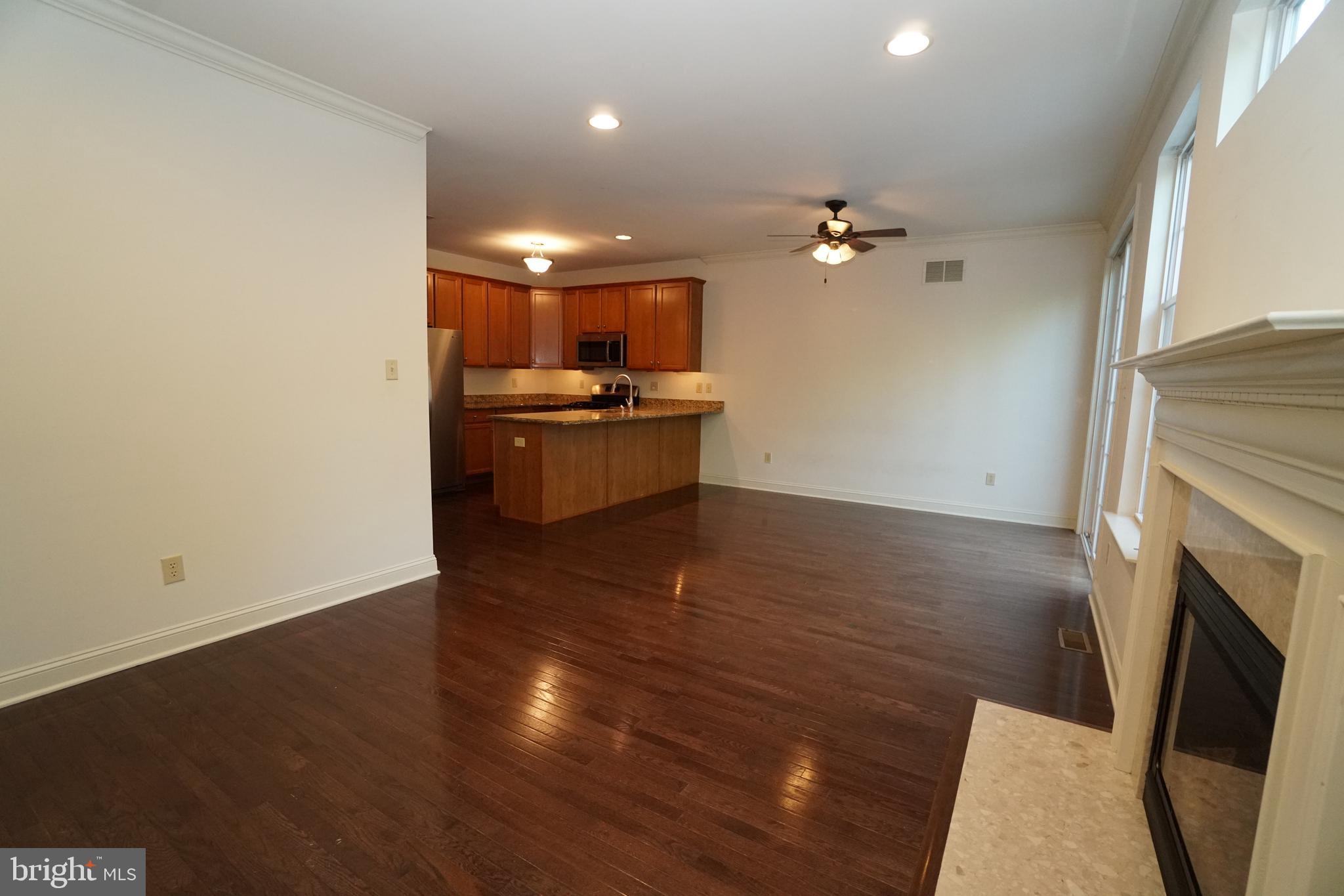 OXFORD LANE - Residential Lease