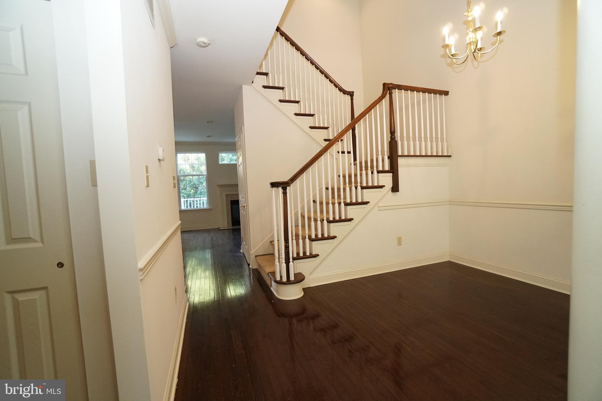 OXFORD LANE - Residential Lease