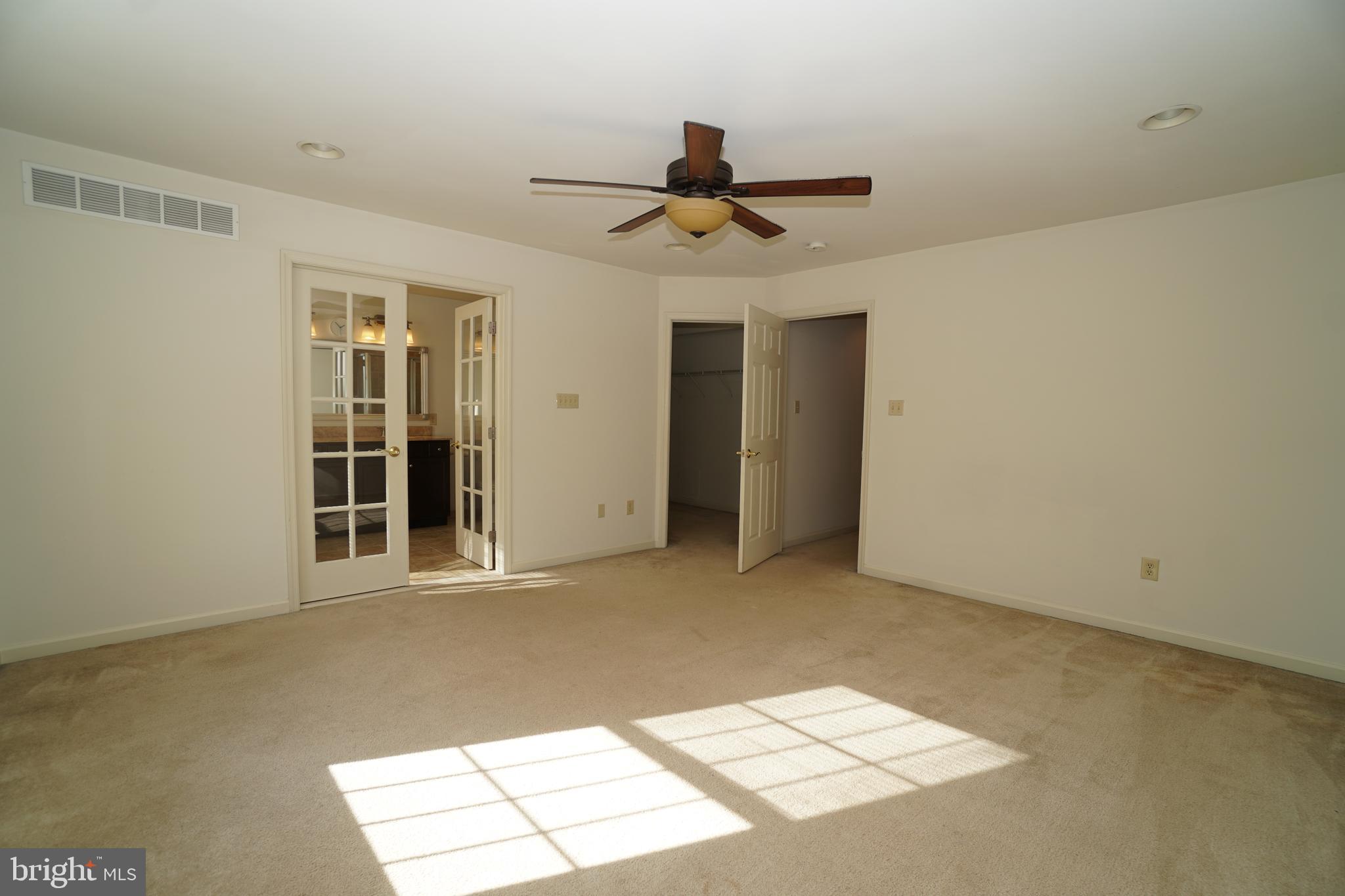 OXFORD LANE - Residential Lease