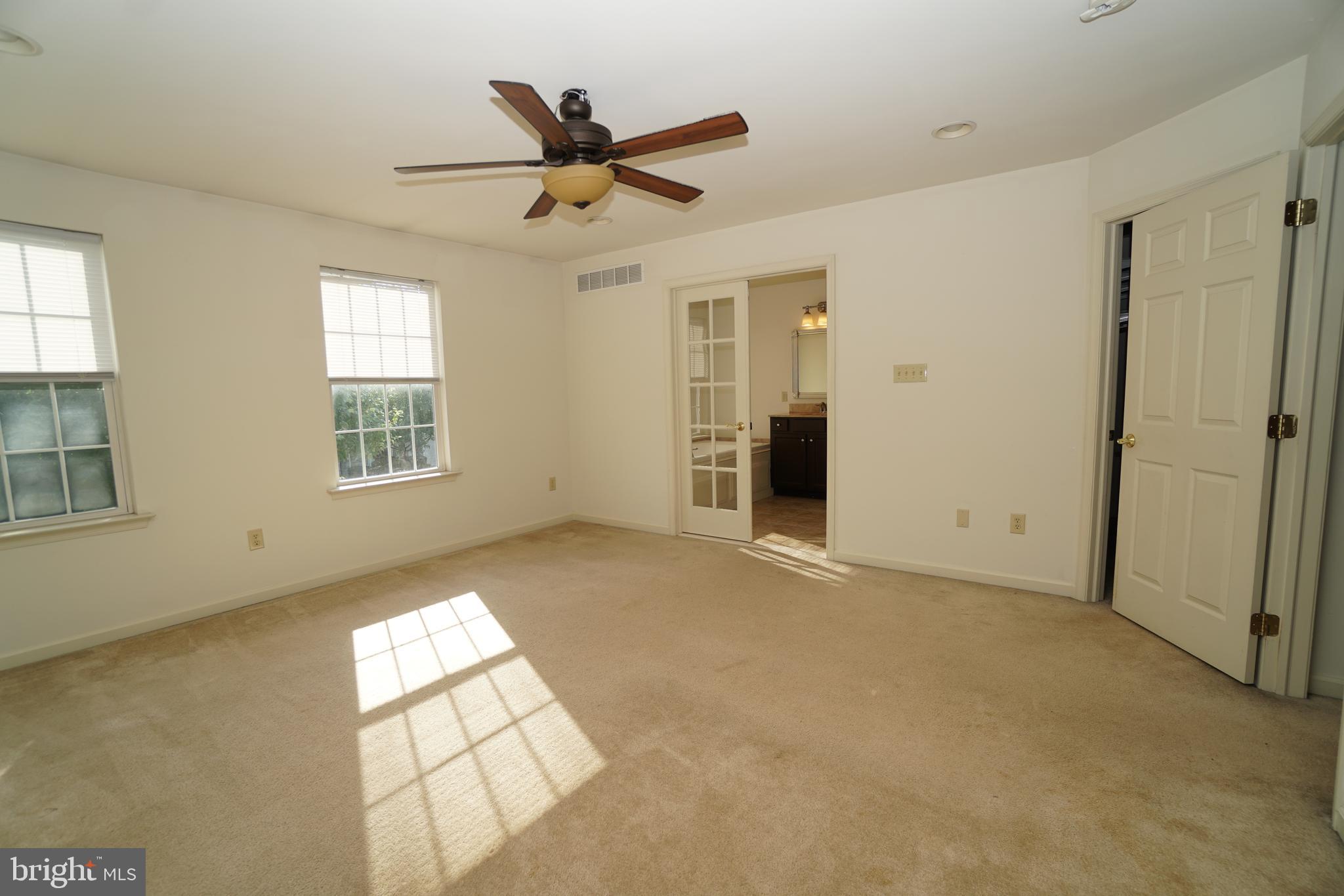 OXFORD LANE - Residential Lease