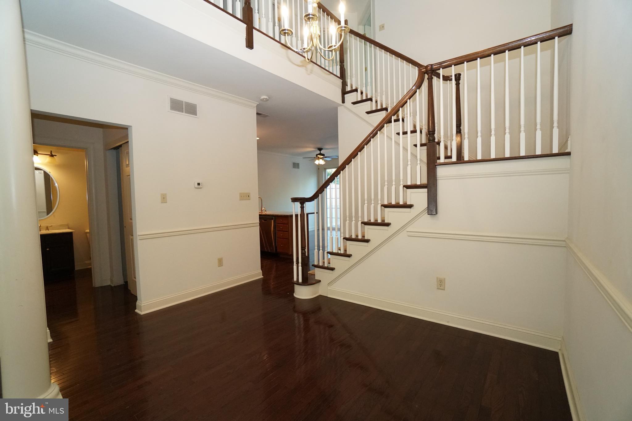 OXFORD LANE - Residential Lease