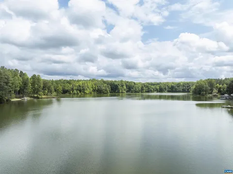 6406 Carter Ln, Mineral, VA MLS: 663730