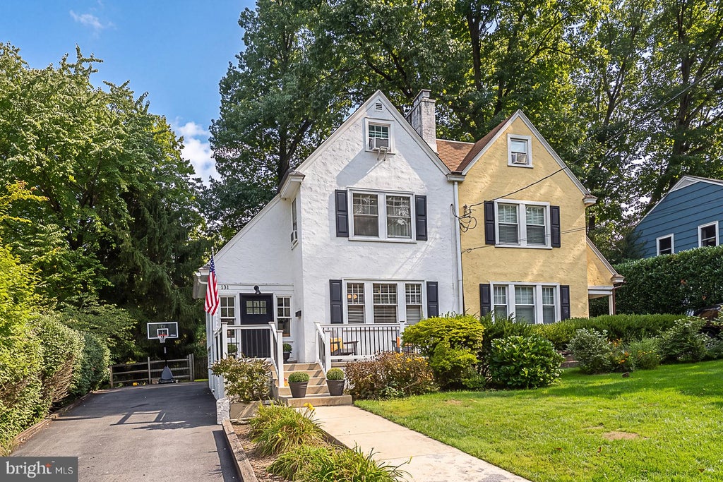 Photo of 131 Biddle Road, PAOLI, PA 19301 (MLS # PACT2134740)