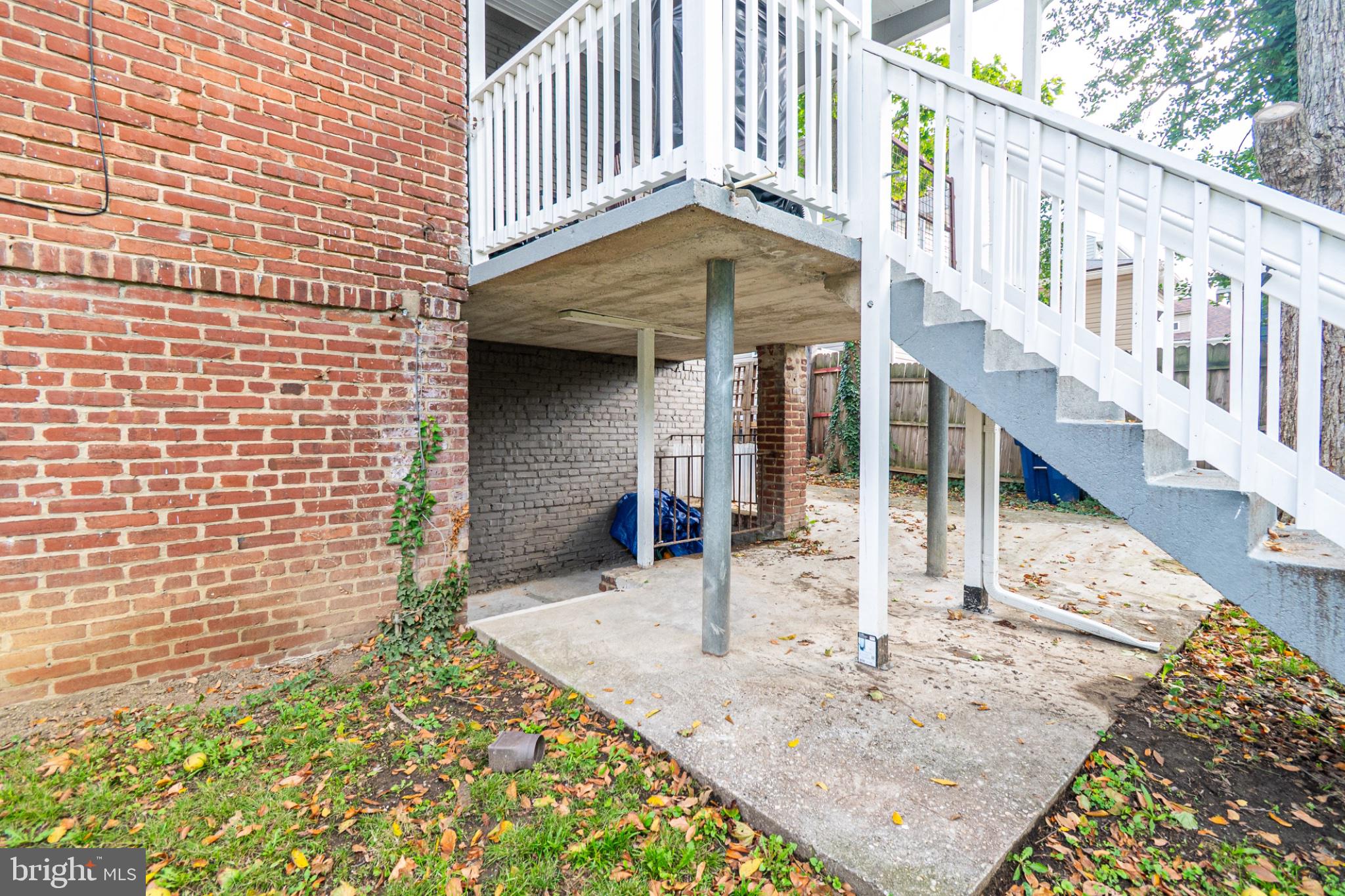 2919 WOODLAND AVENUE BASEMENT